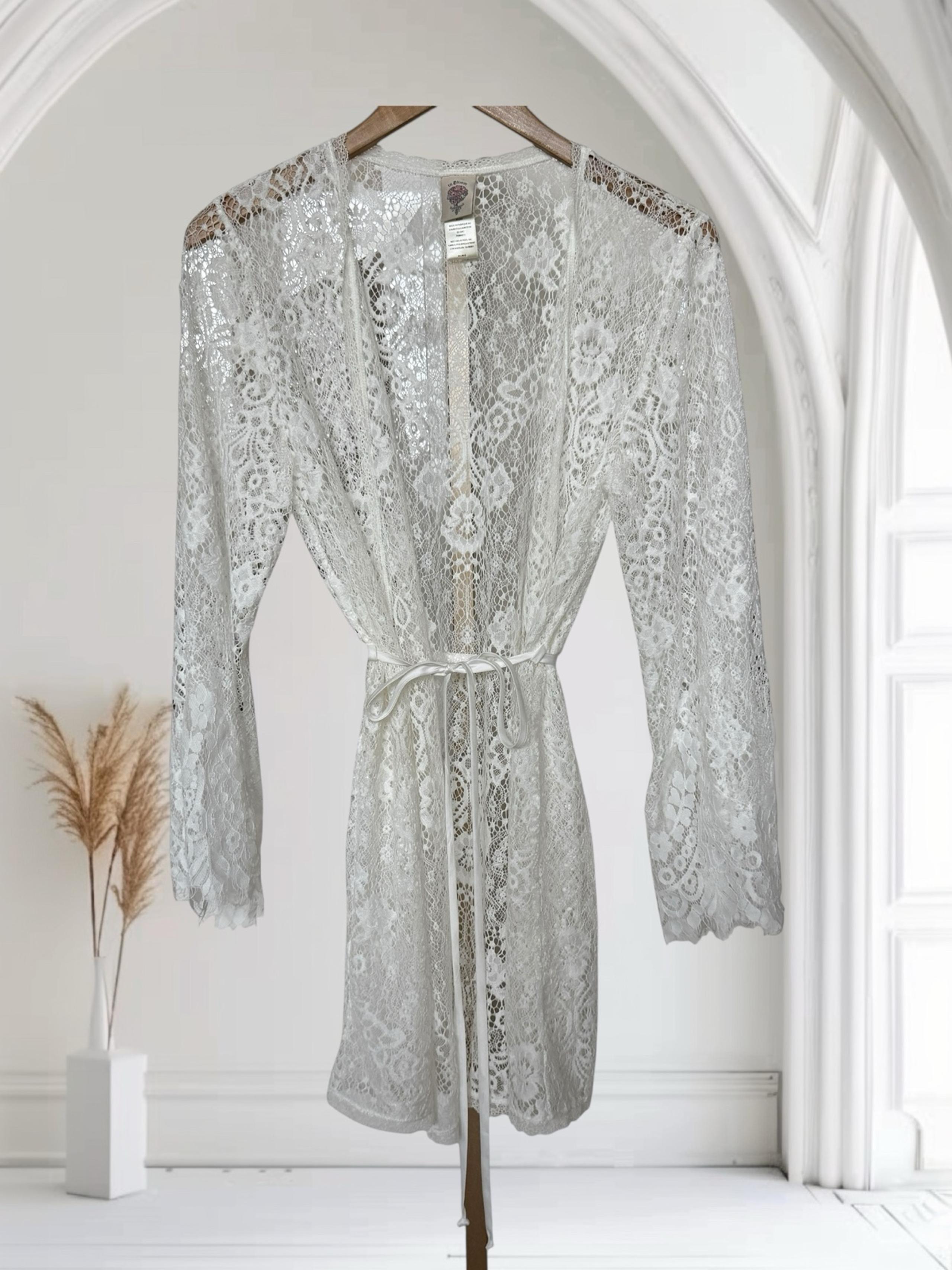 In Bloom by Jonquil Women's White Kimono Robe M Long Sleeve Belted All Over Lace