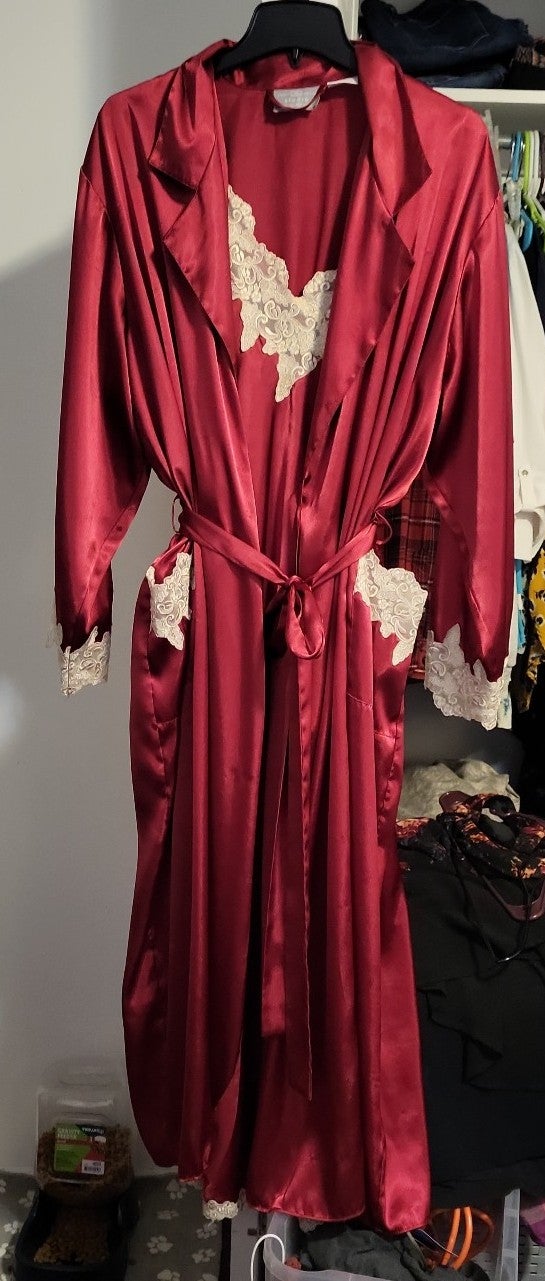 JACYLIN SMITH SILK ROBE and Nightgown