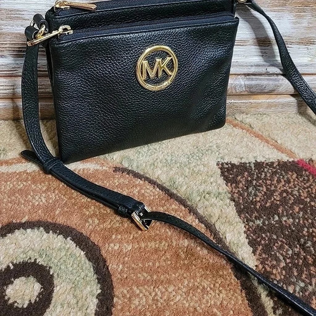 Michael Kors Fulton Black Pebbled Leather Built-in- Wallet Crossbody Bag