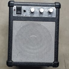 Tiny Guitar Amp On the Go