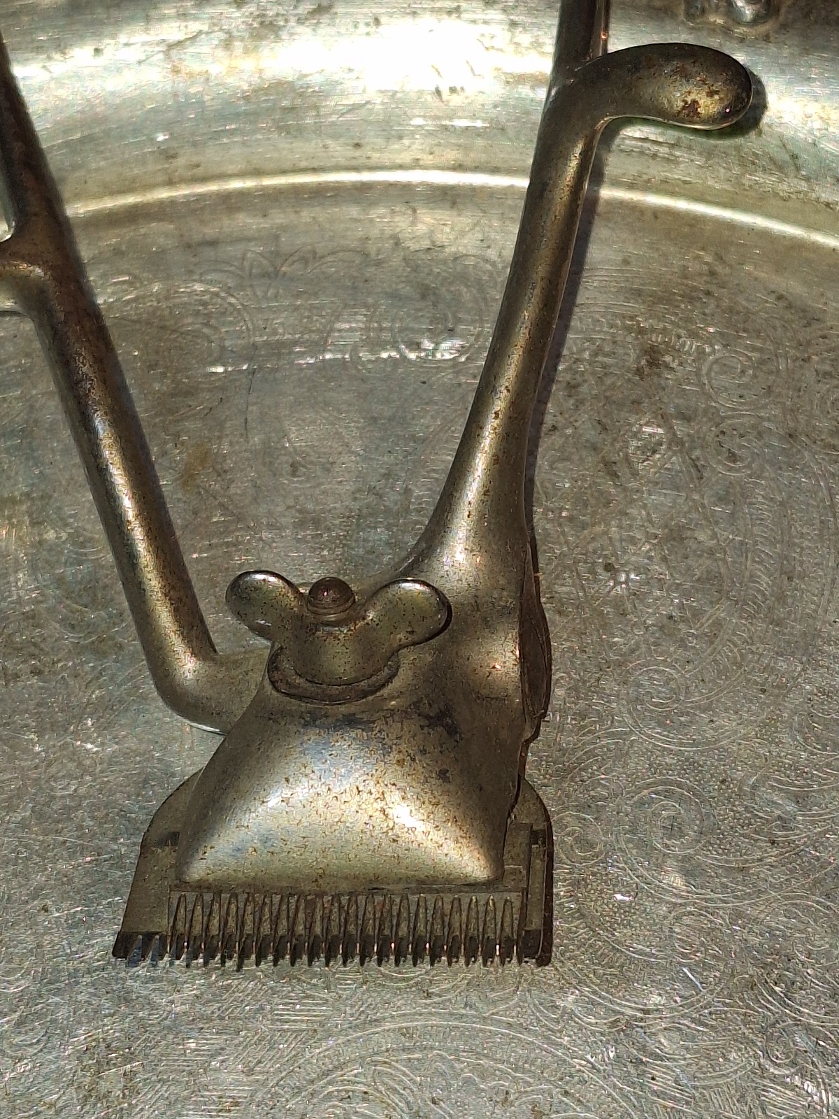 Vintage Home Goods- hair clipper and electric, Donut maker, blender