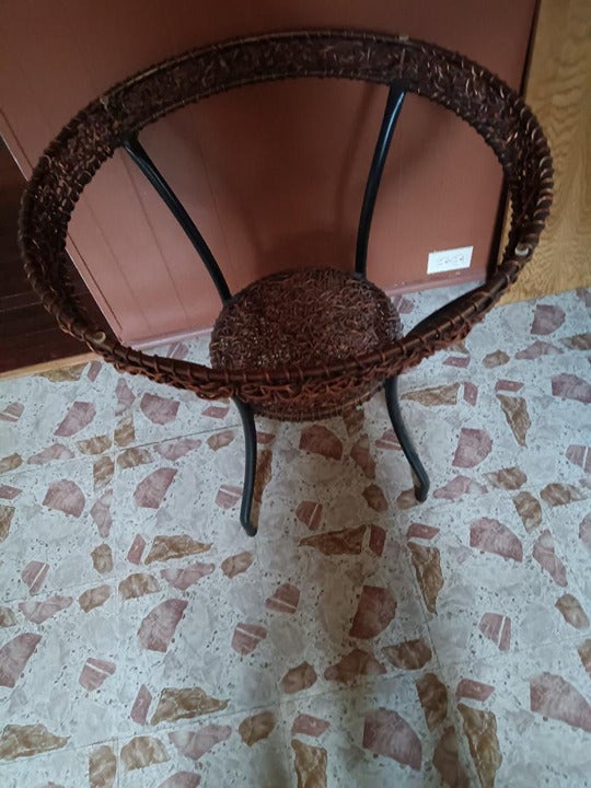 Fortunoff-Metal & Wicker Round Glass Top Table 36