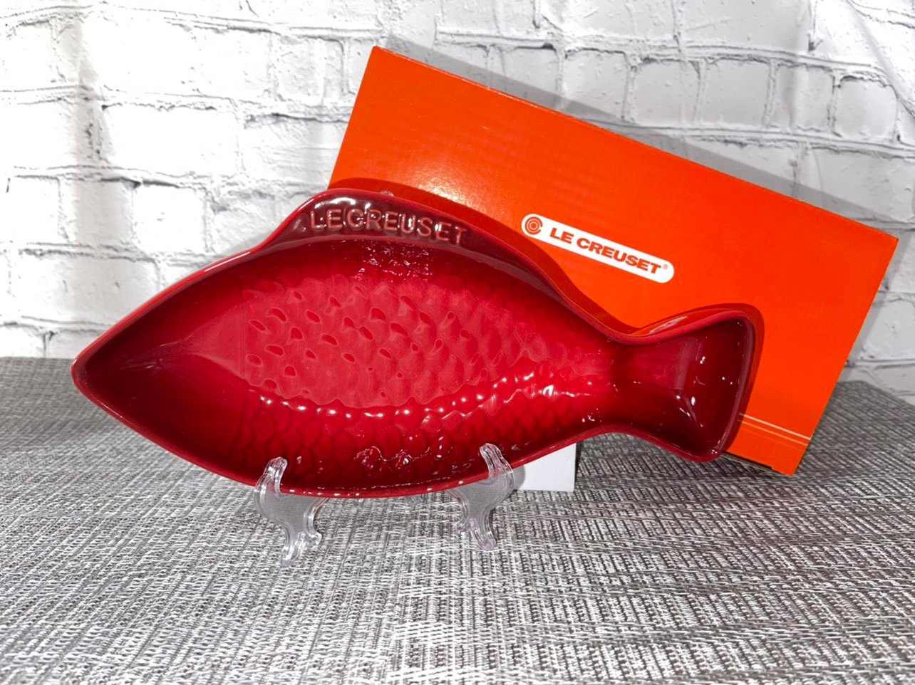 Le Creuset Medium Fish Dish - Red Cerise