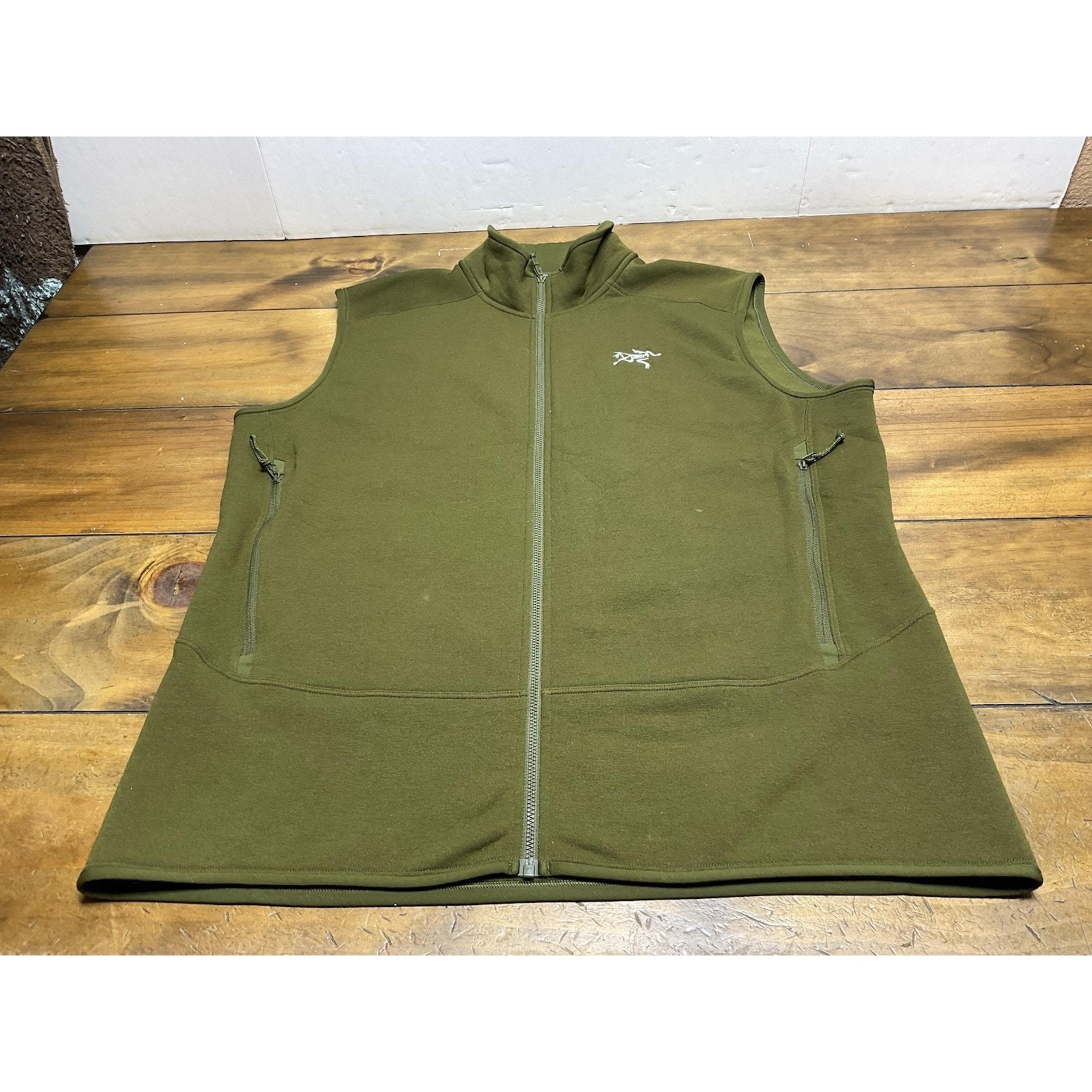 Arc’teryx Kyanite Vest Men’s Large Olive Green Full Zip Logo Gorpcore