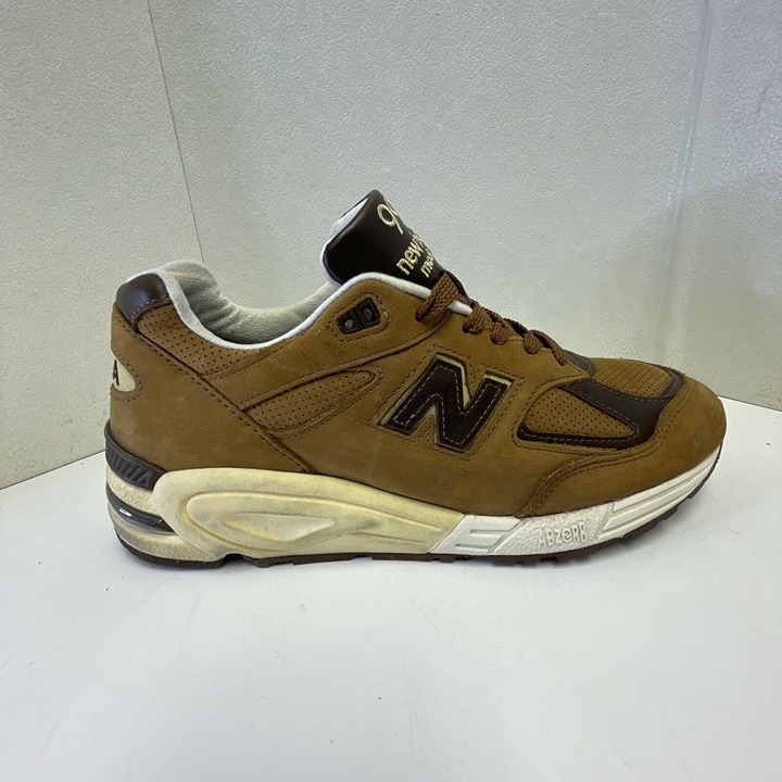 New Balance 990v2 Tawny Brown M990DVN2 Size 9.5 - Made In USA - Rare