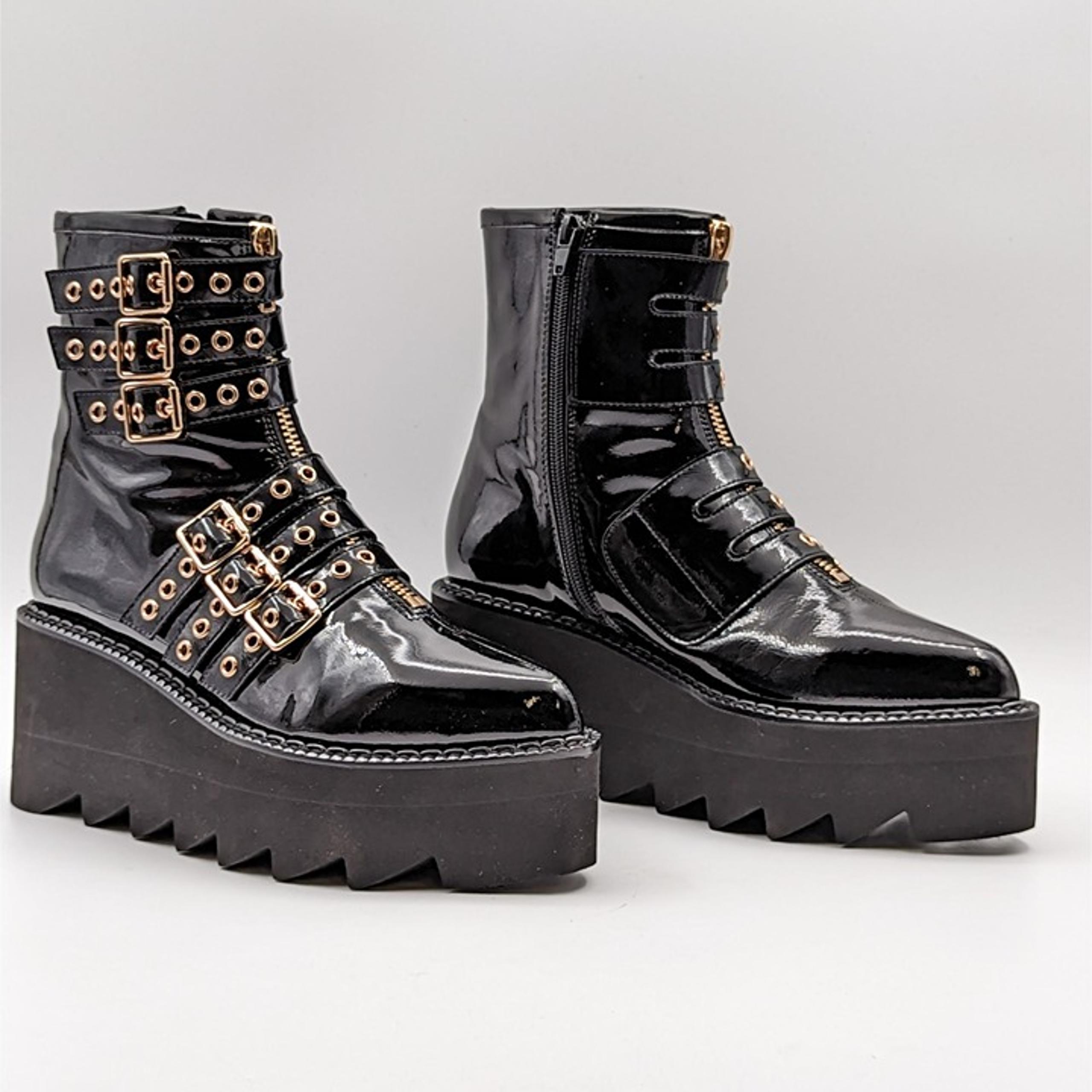 Jeffrey Campbell Women Gristle Stempunk Gothic Platform Leather boots size 9