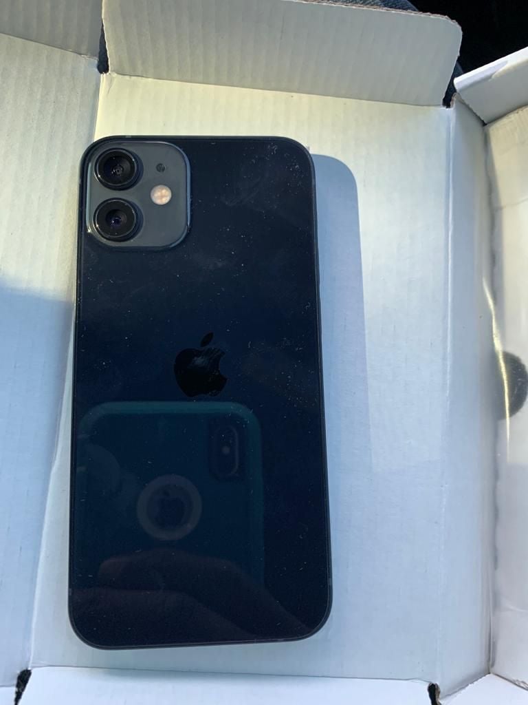 iPhone 12 mini Black 64 gigabytes