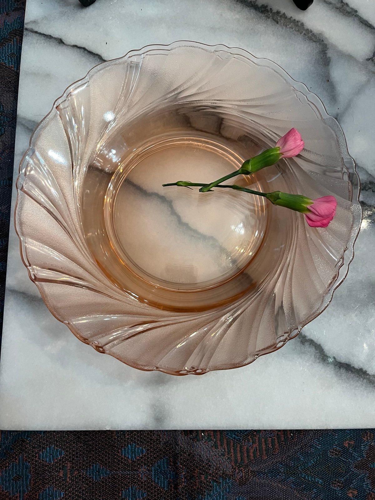 VERECO FRANCE DURALEX RIVAGE PINK SWIRL PATTERN PLATES: SET OF 4