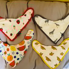 Kyte bamboo baby bib bundle