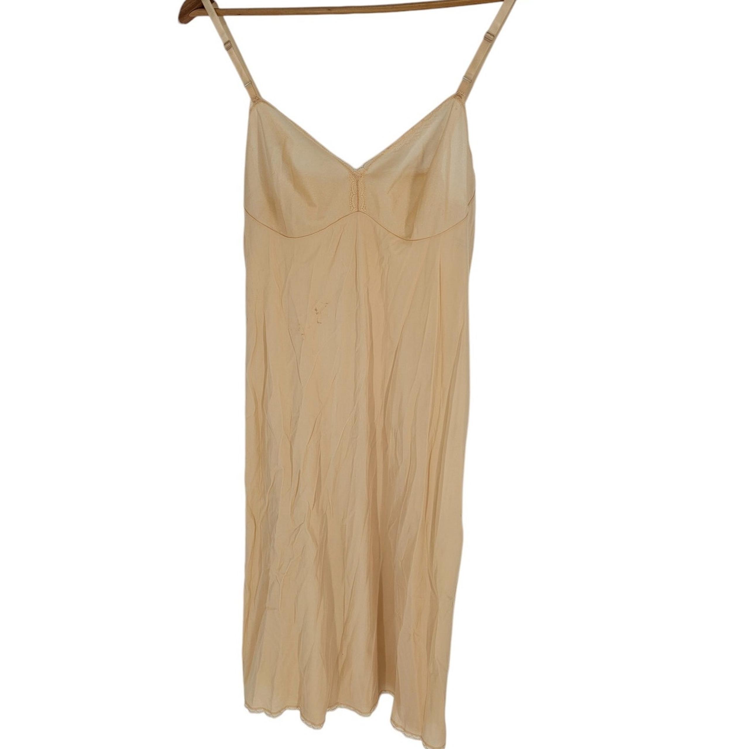 VTG Vanity Fair Womens Sz 34L Cups-All Quana Nylon Nightie Nightgown Cream