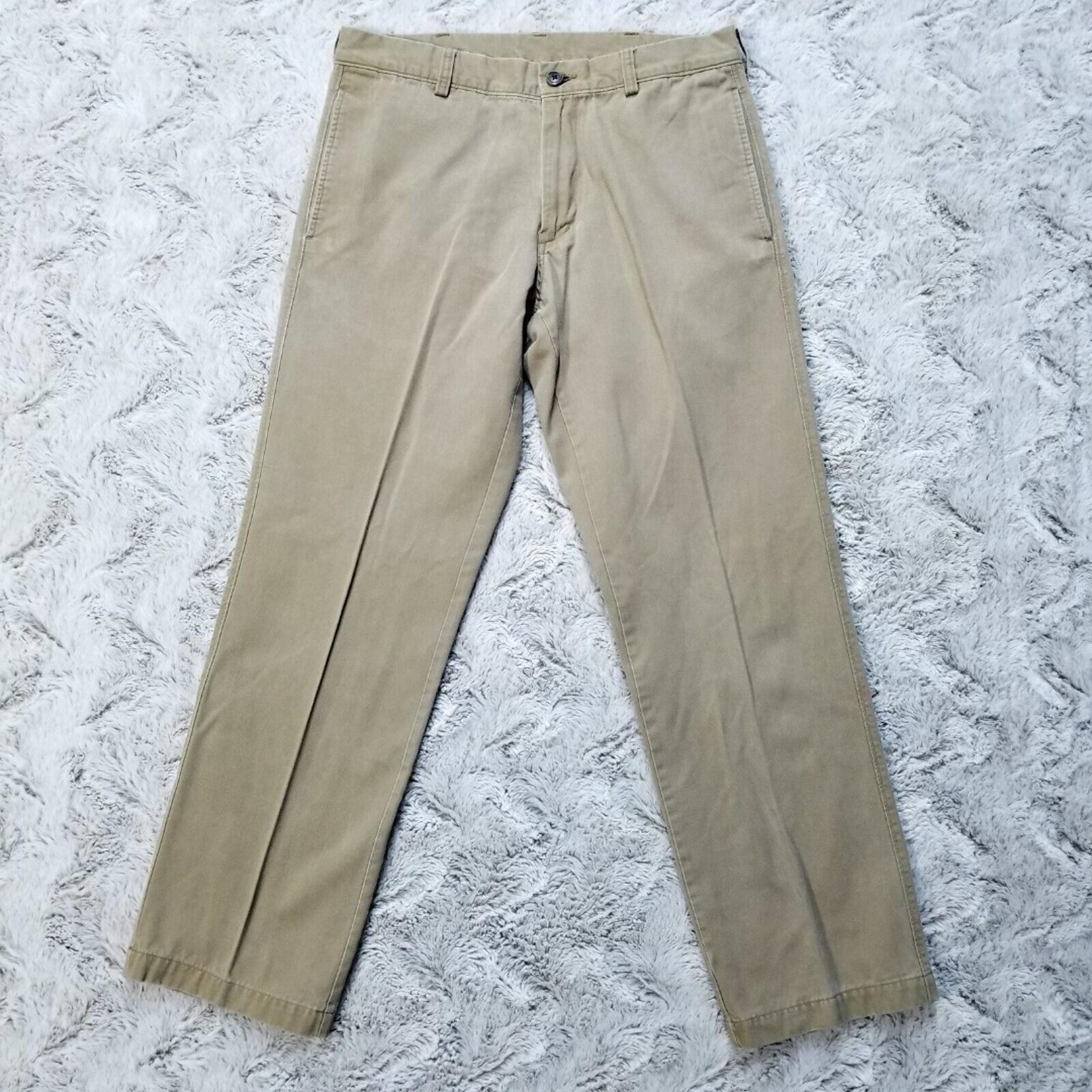 Haggar Pants Mens Size 32x30 Brown Khakis Flat Front Straight Medium Wash
