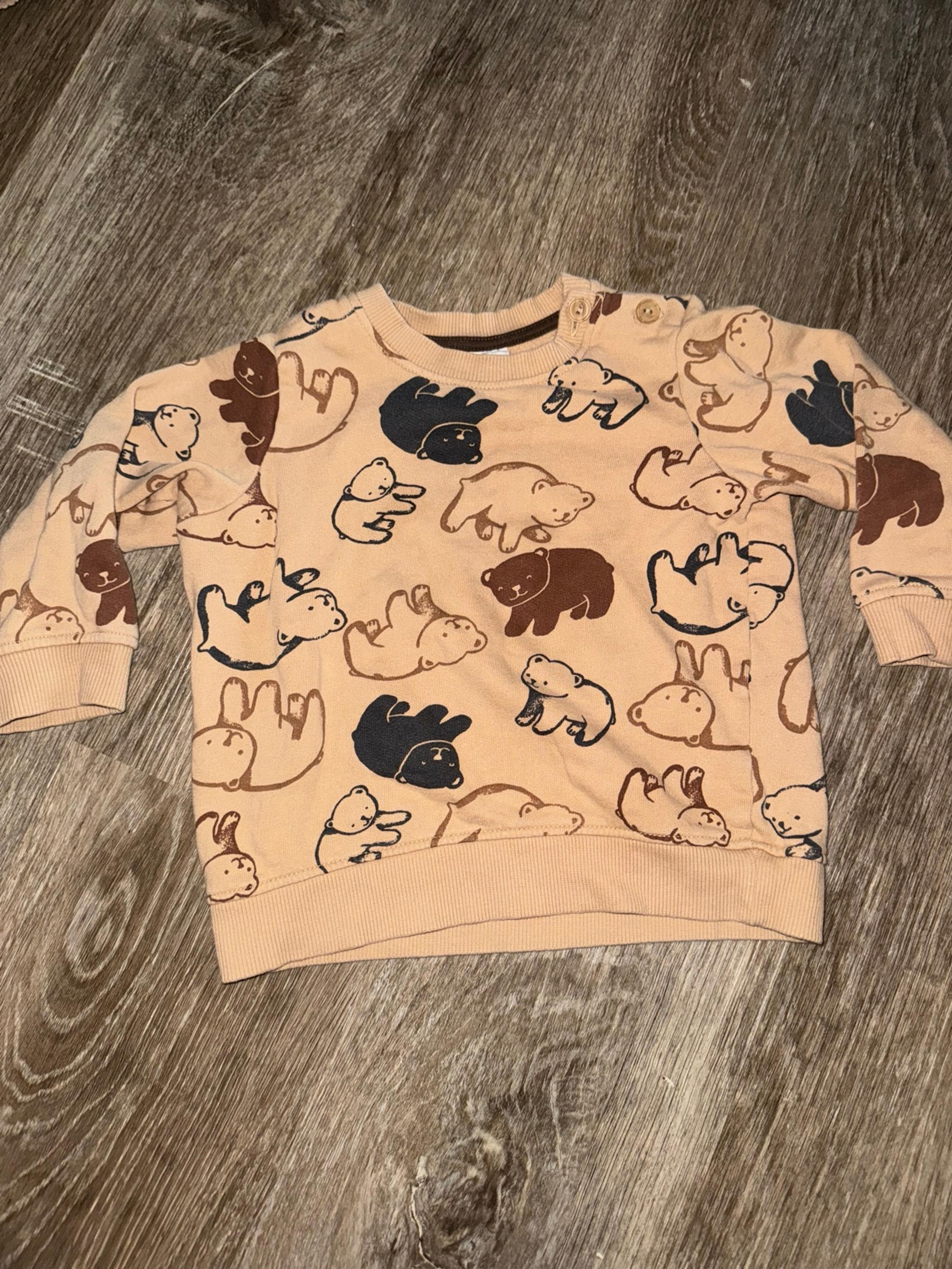 H&M bear print sweatshirt