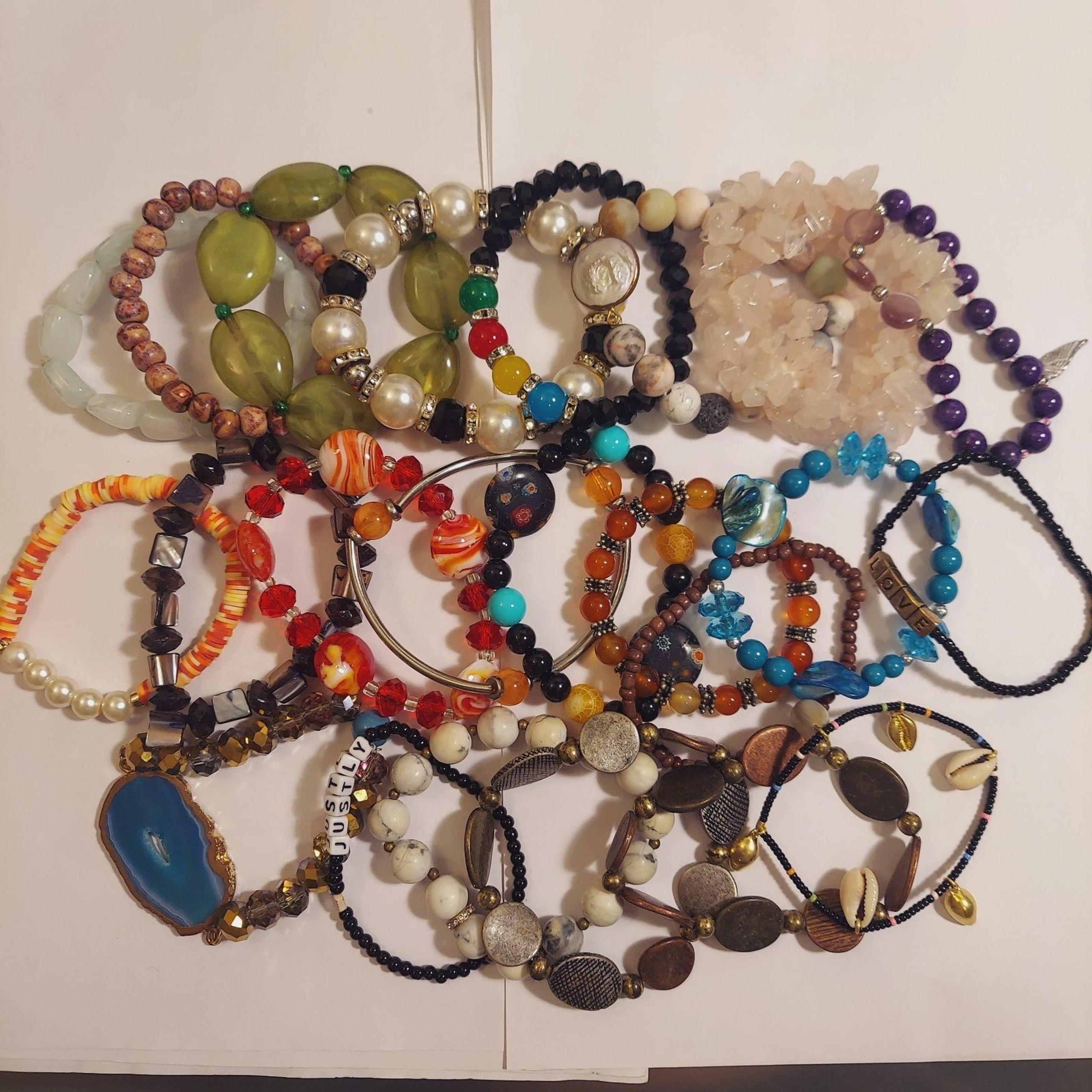 Lot of 23 Stretch Bracelet Mix From Vintage to Modern
