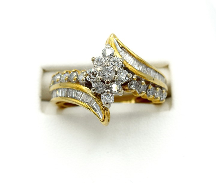 1 CTW 14K Yellow Gold Diamond Cluster Ring 201902564