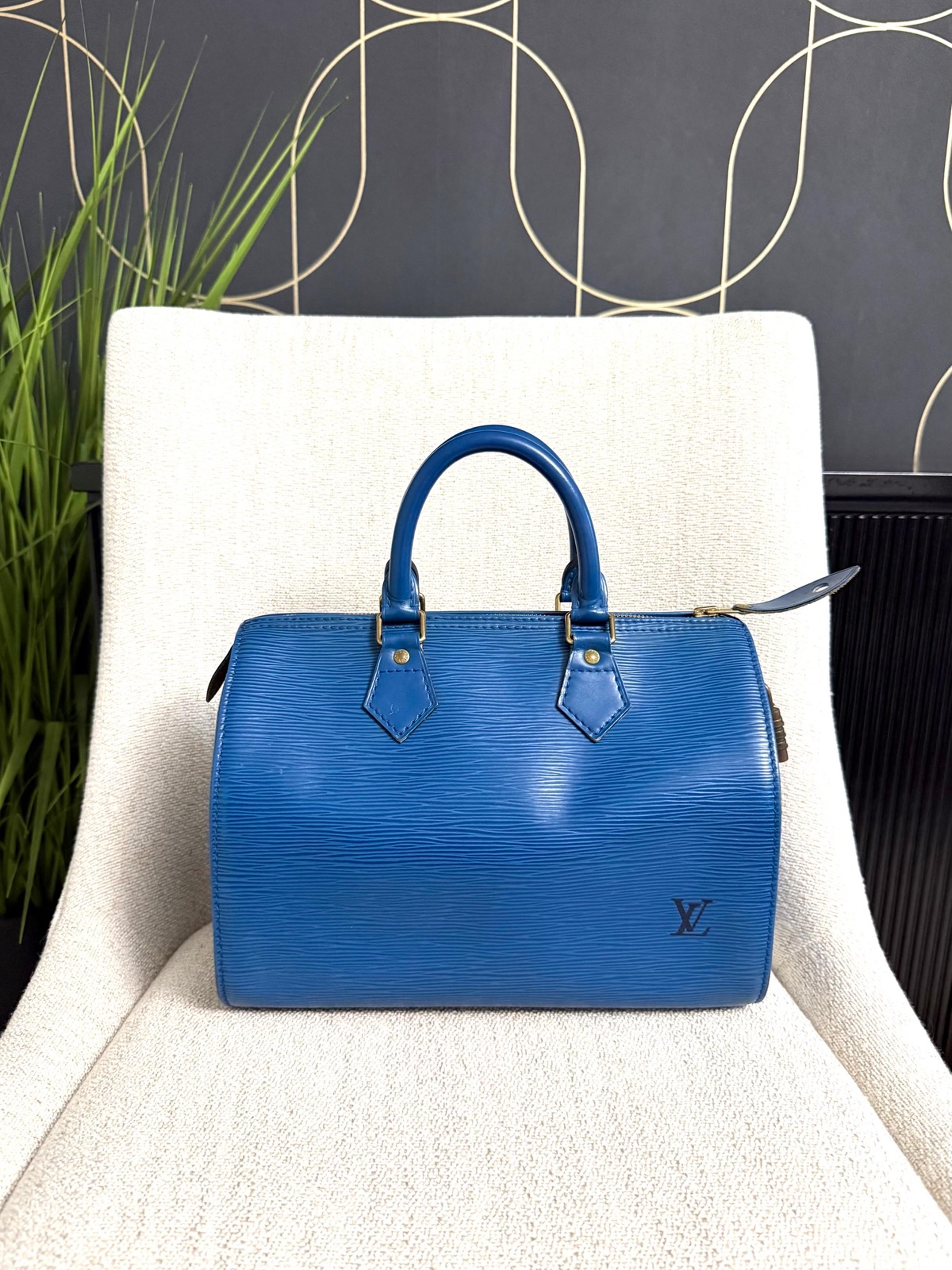 Authentic Louis Vuitton Speedy 25 bag blue Epi leather