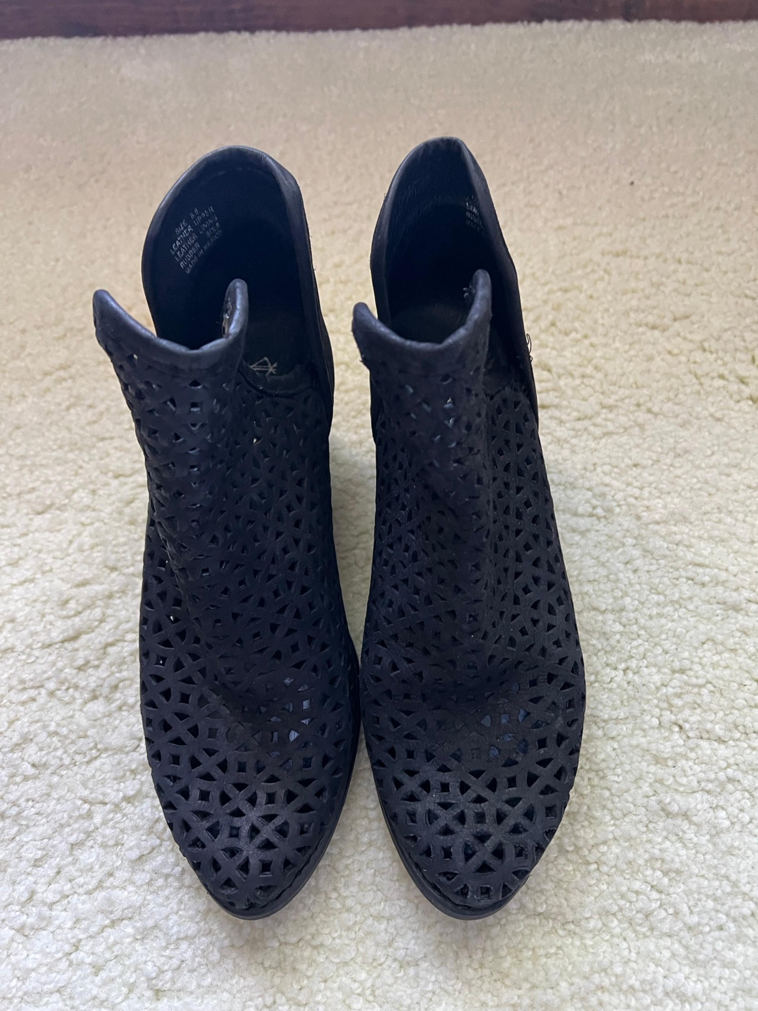 Krbonell boots