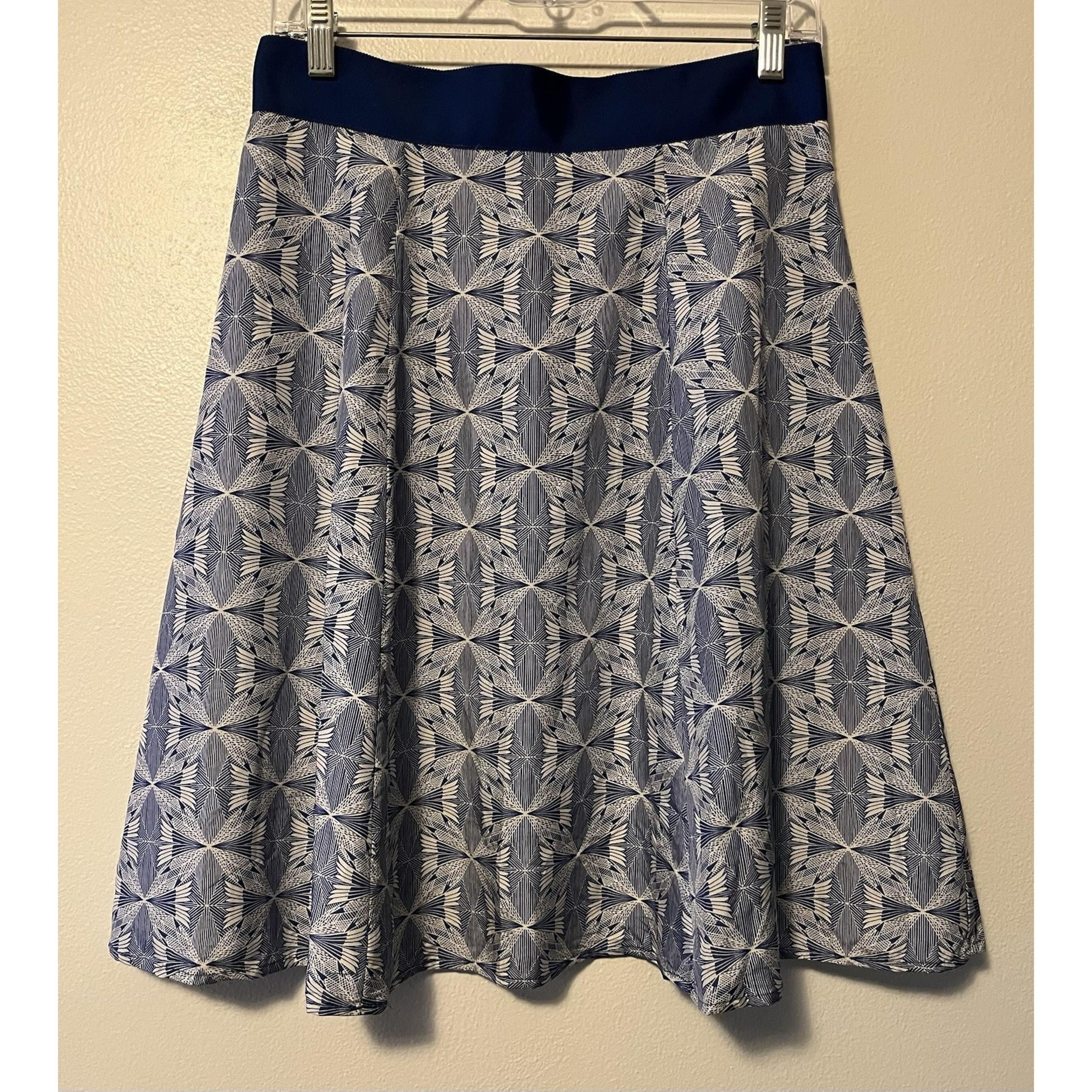 Pendleton Women’s Blue White Print Silk A-Line Knee Length Skirt Sz 4 Petite