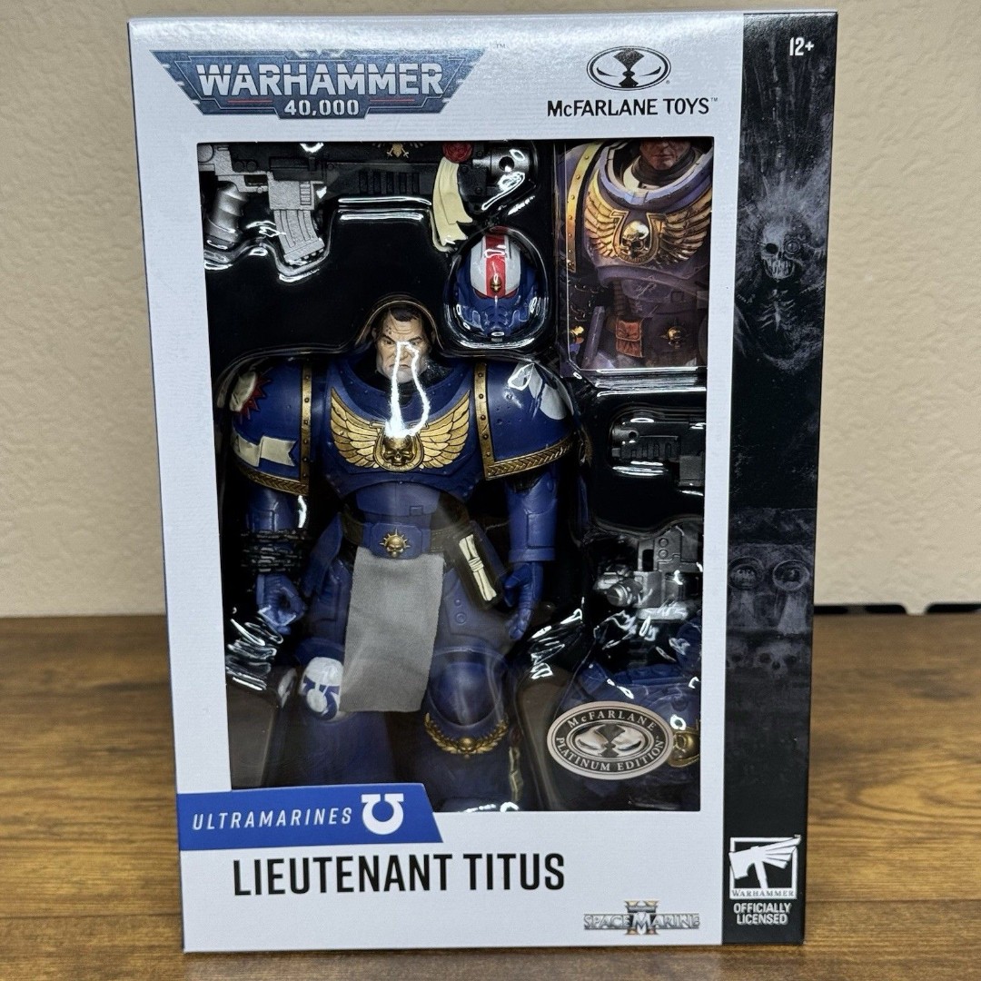 McFarlane Warhammer 40000 Lieutenant Titus Space Marine PLATINUM Edition Chase