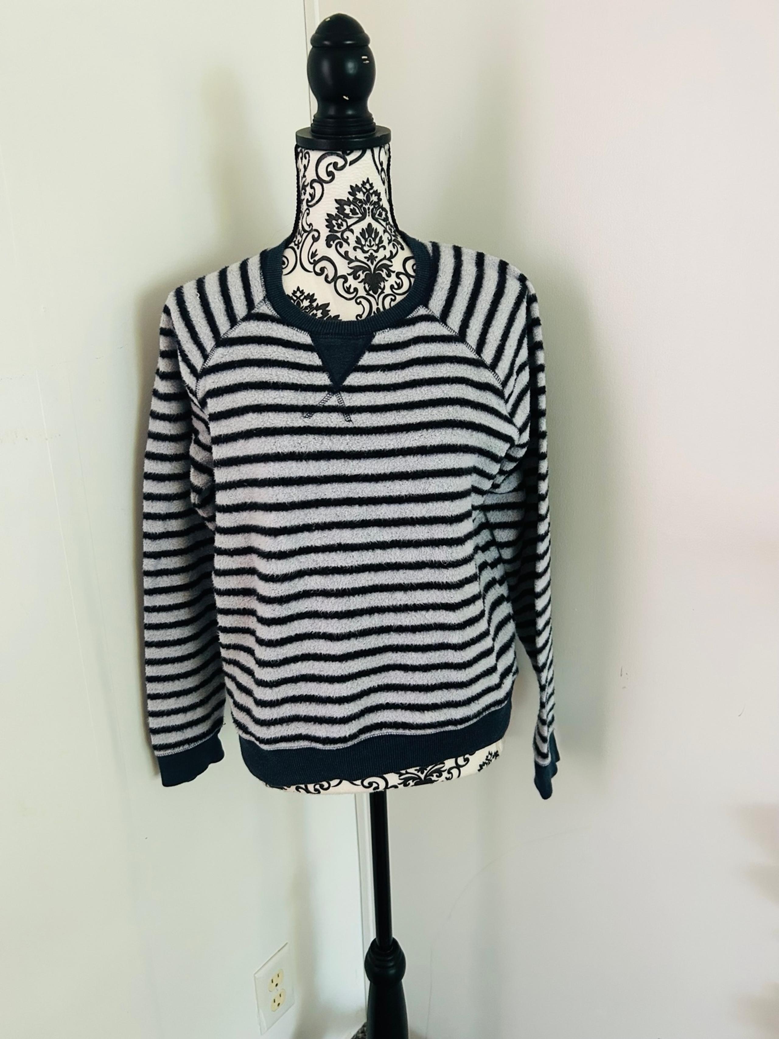 Lucky Brand Women’s Navy Blue Long Sleeve Striped Brushed Fleece Sweatshirt S