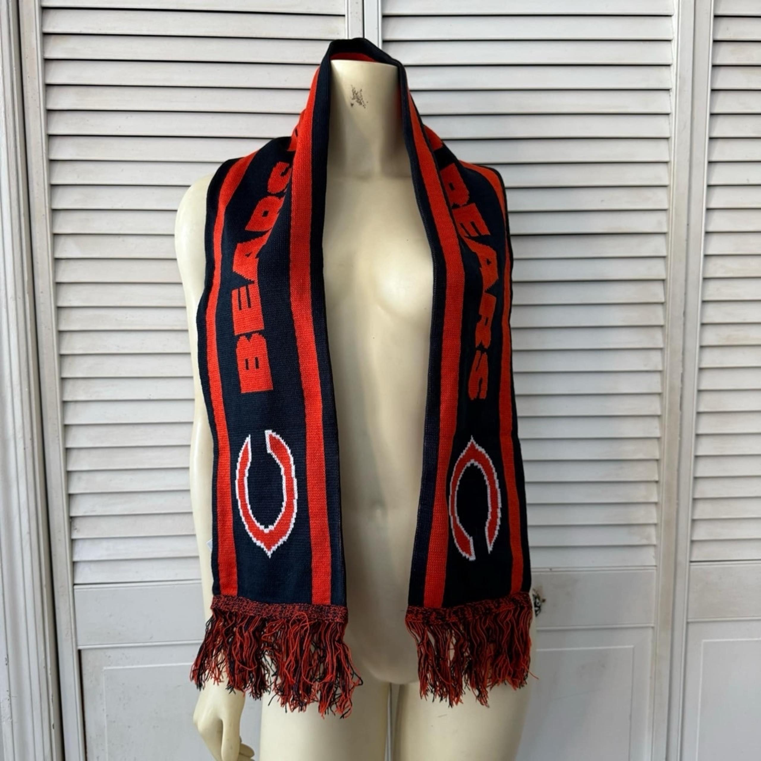 Forever Collectibles Scarf, One Size, Black/Orange