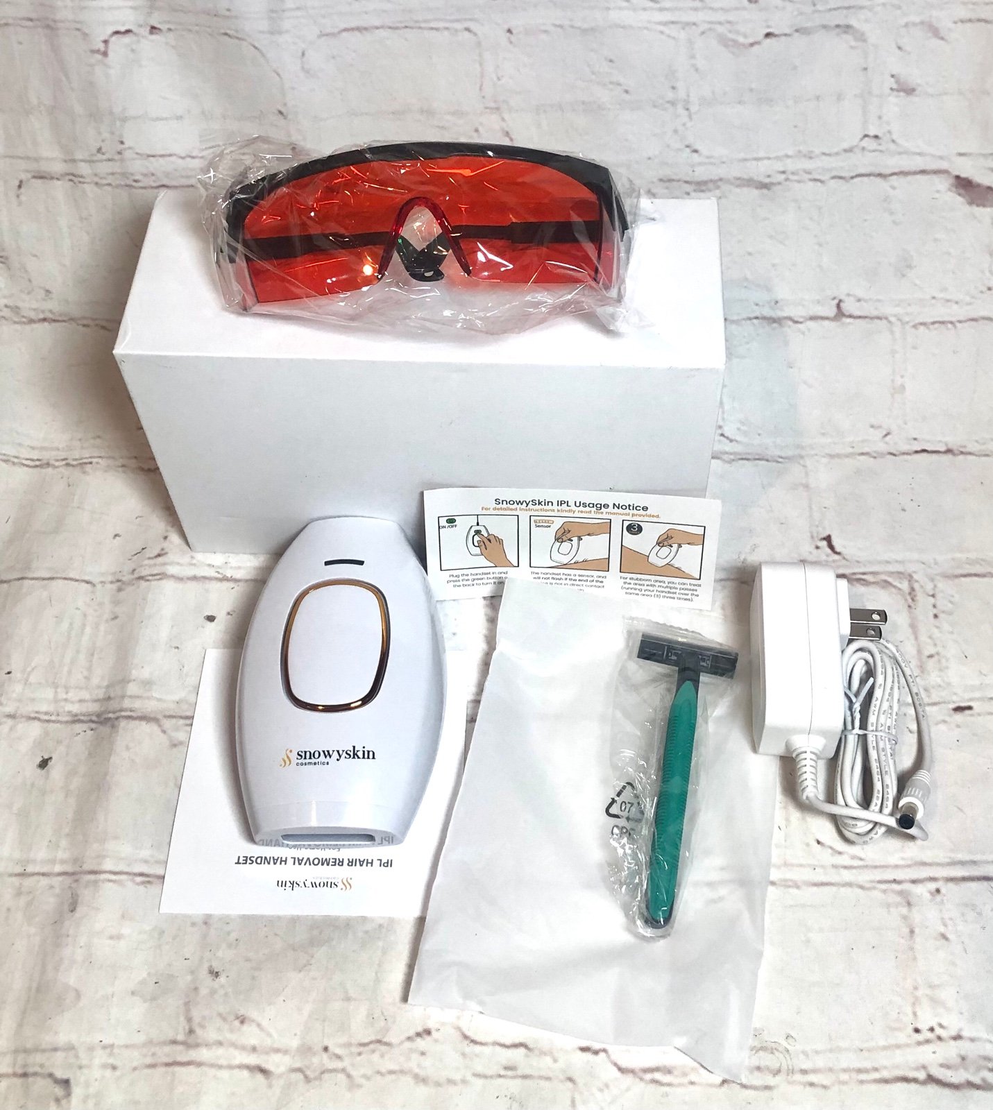 Snowyskin Advanced IPL hair Removal handset