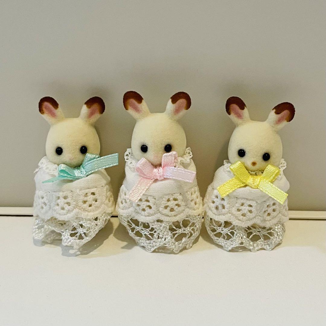 【Brand New】Sylvanian Families Chocolate Rabbit Celebration Set