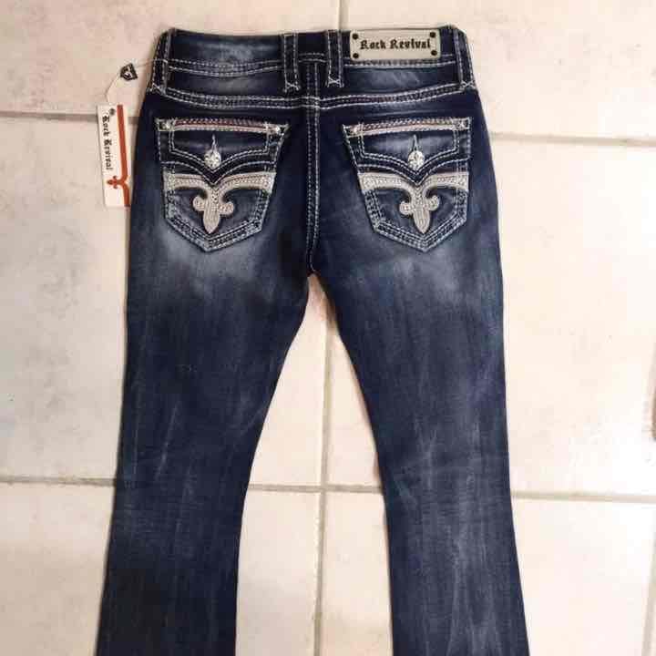 NWT ROCK REVIVAL BOOT CUT JEANS SIZE 26