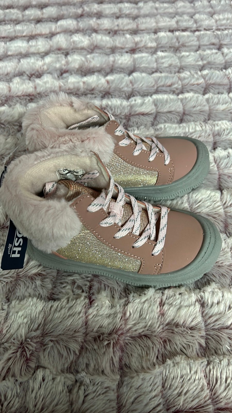 OshKosh B'Gosh Furry Glitter Boot/ sneakers size 10
