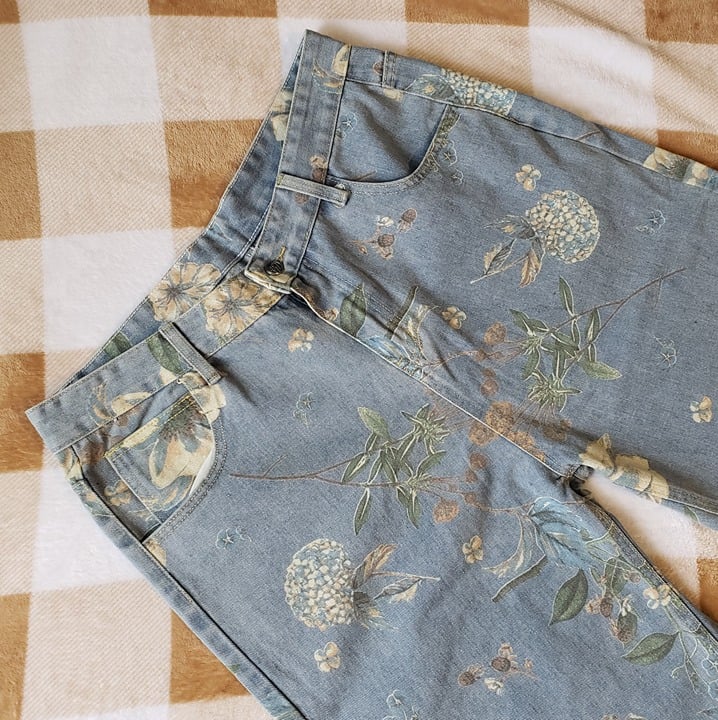 Floral Jeans Size 34 - detail