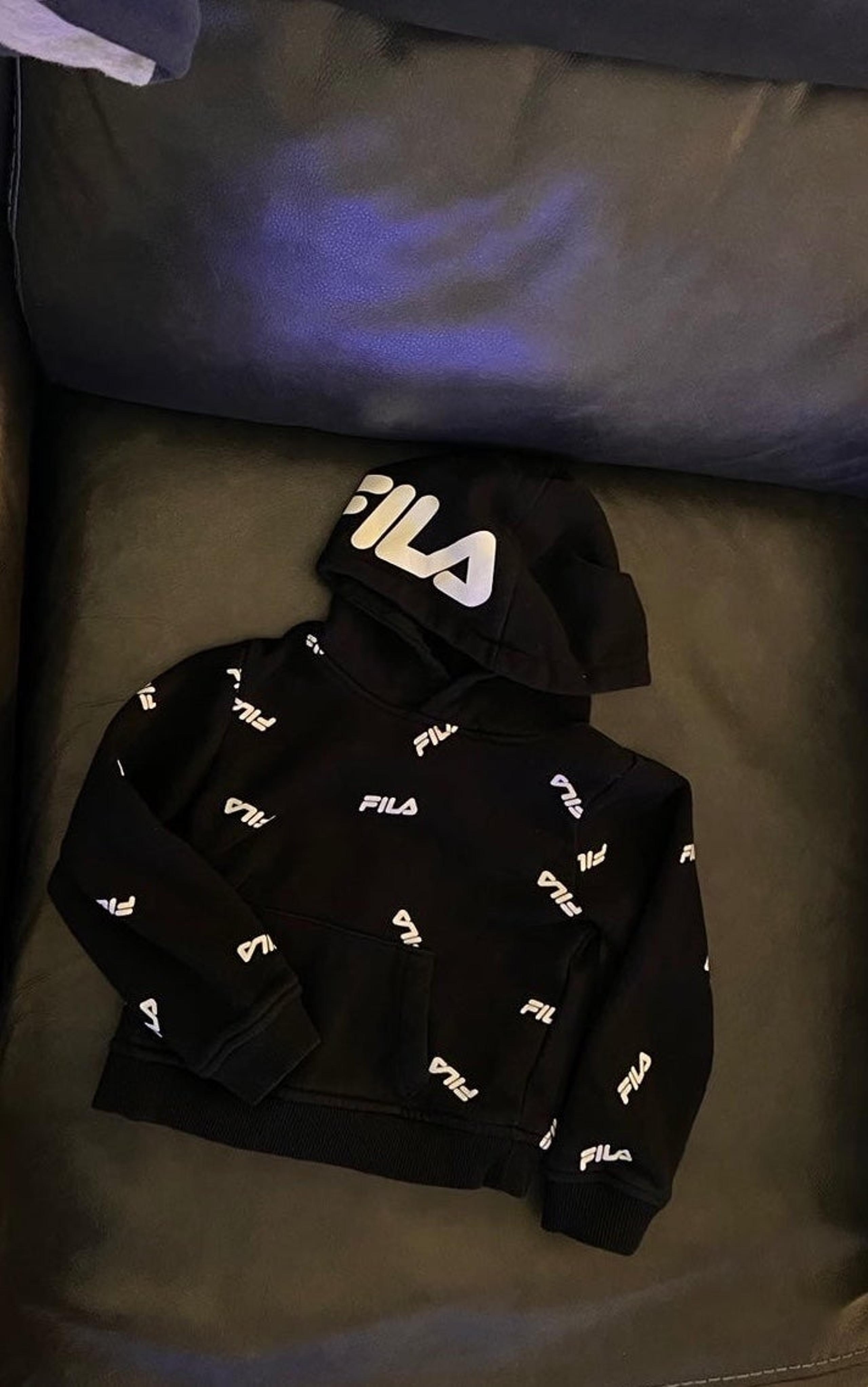 Boys 3T hoodies (2 hoodies) SEND $6 OFFER:)
