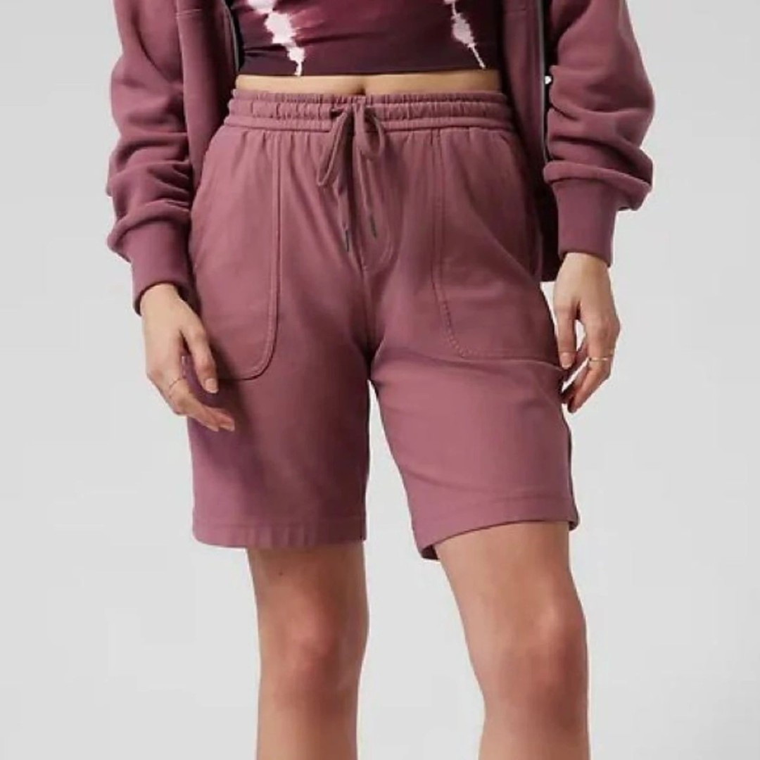 Athleta Womens SMALL tawny rise pink Farallon Bermuda Shorts