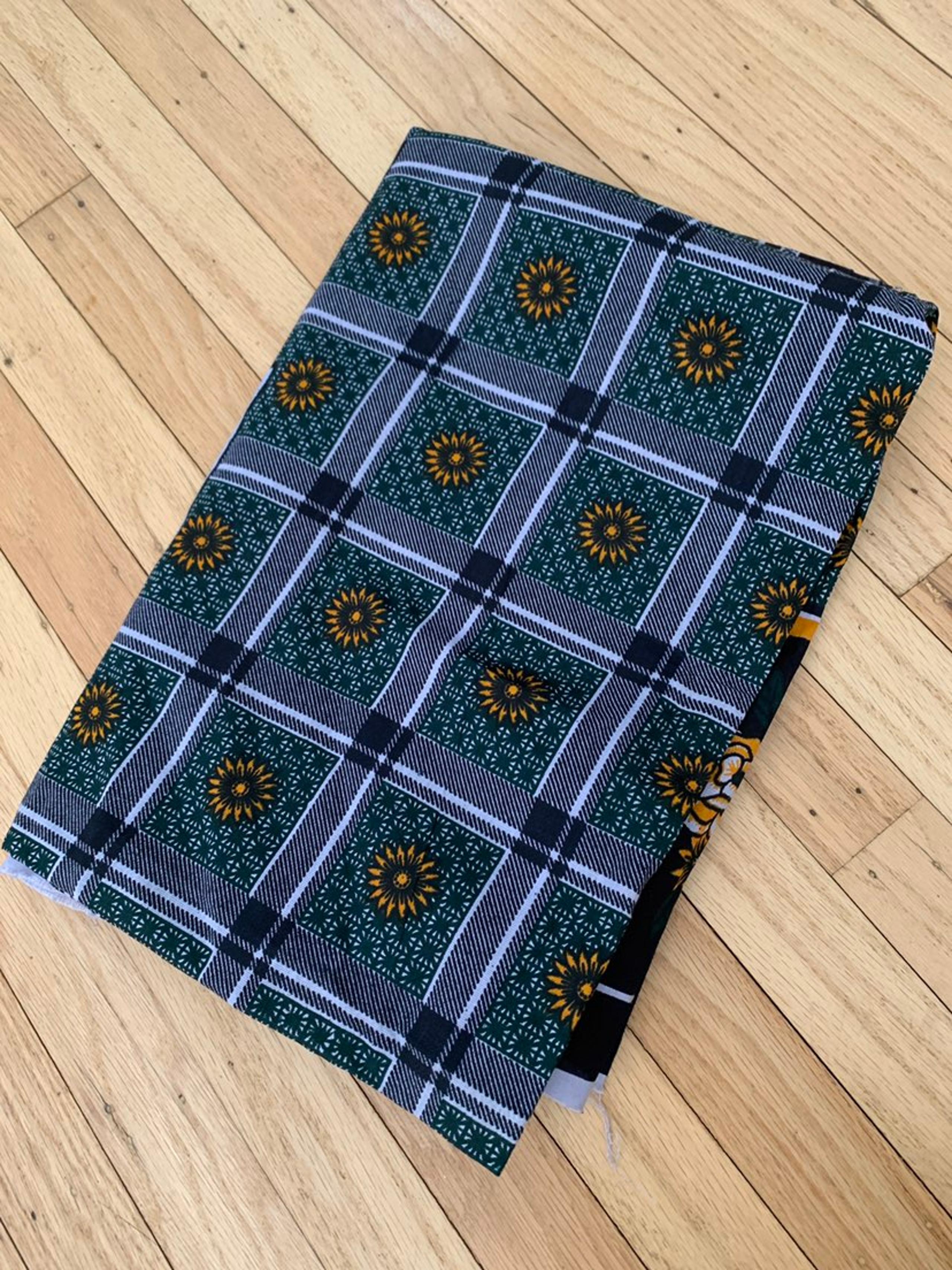 VINTAGE AFRICAN FABRIC Tanzania With Swahili Proverb Believe In God… 41”x61”