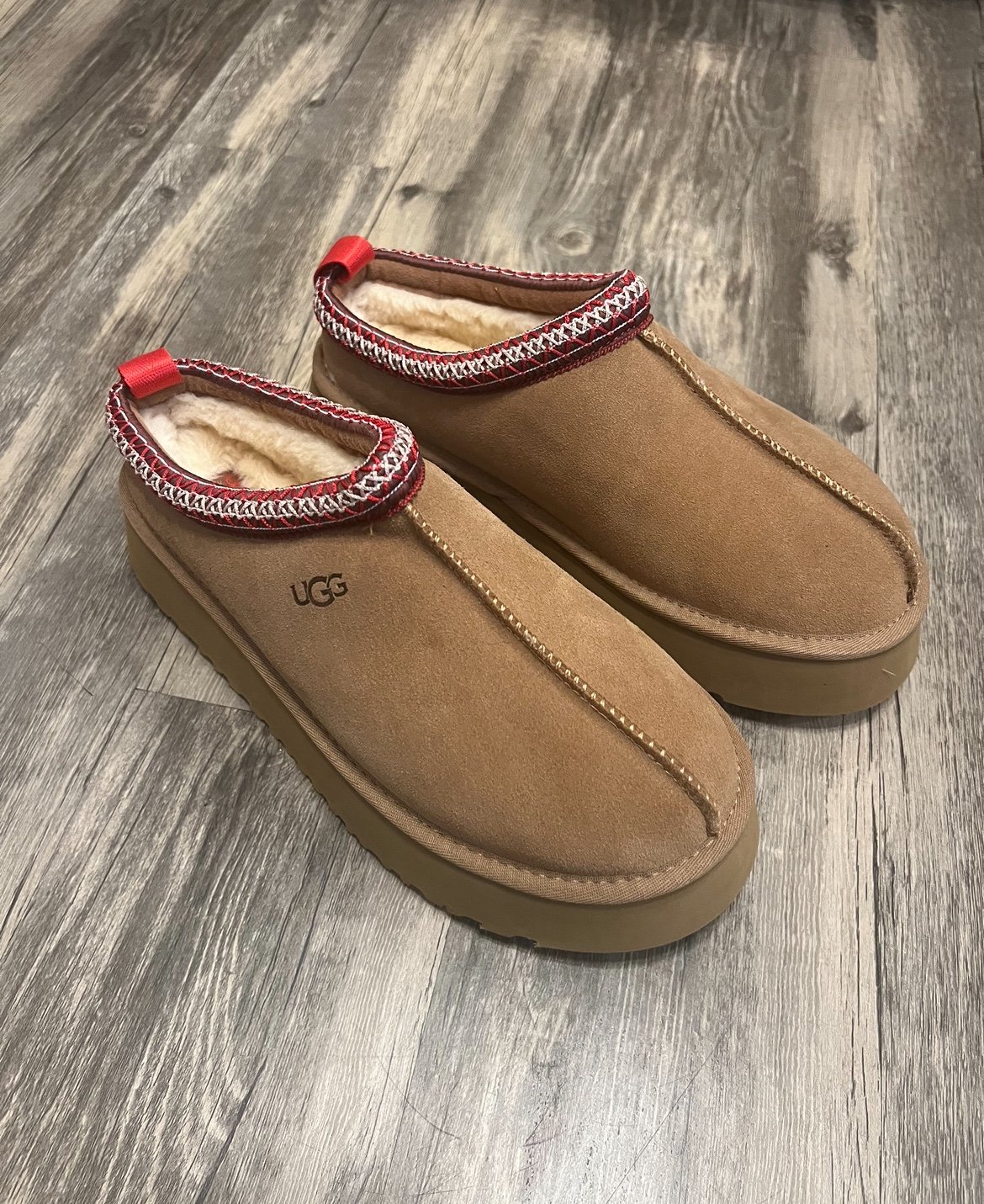 UGG Tazz Slippers
