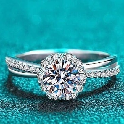 1 carat Moissanite Engagement Ring Sterling Silver, Size 8