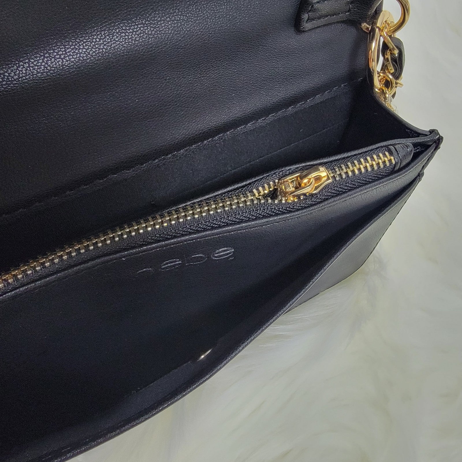BEBE ERIKA CROSSBODY SHOLDER BLACK shops BAG Faux Leather Quilted/Ruched, Flap Over