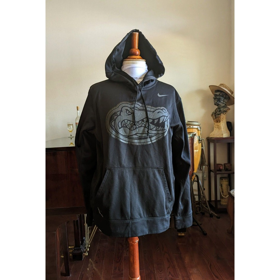 Nike therma fit pullover Florida Gator drawstring hoodie SZ M Unisex