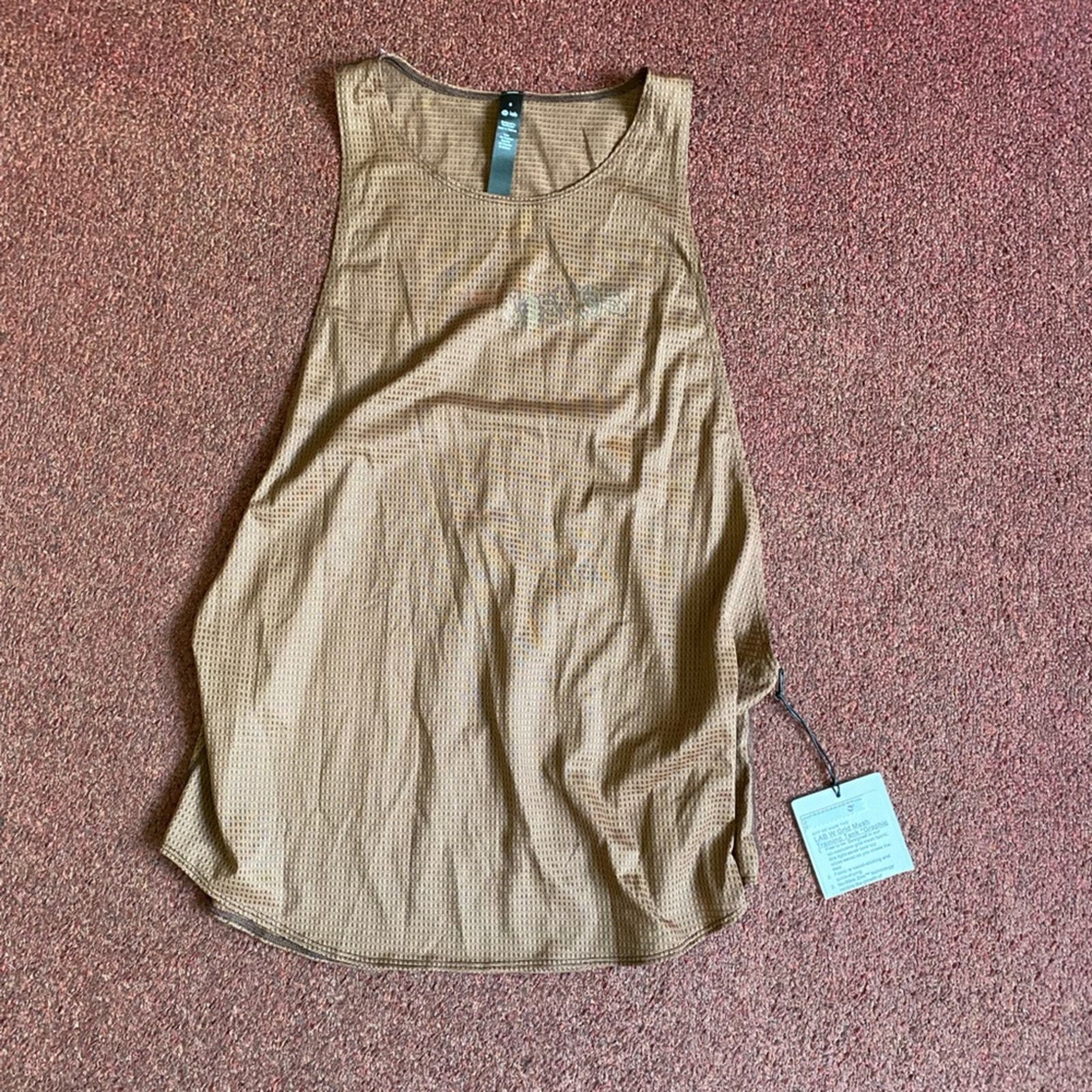 SALE-NWT Lululemon LAB Grid Mesh Training Tank Top *Graphic