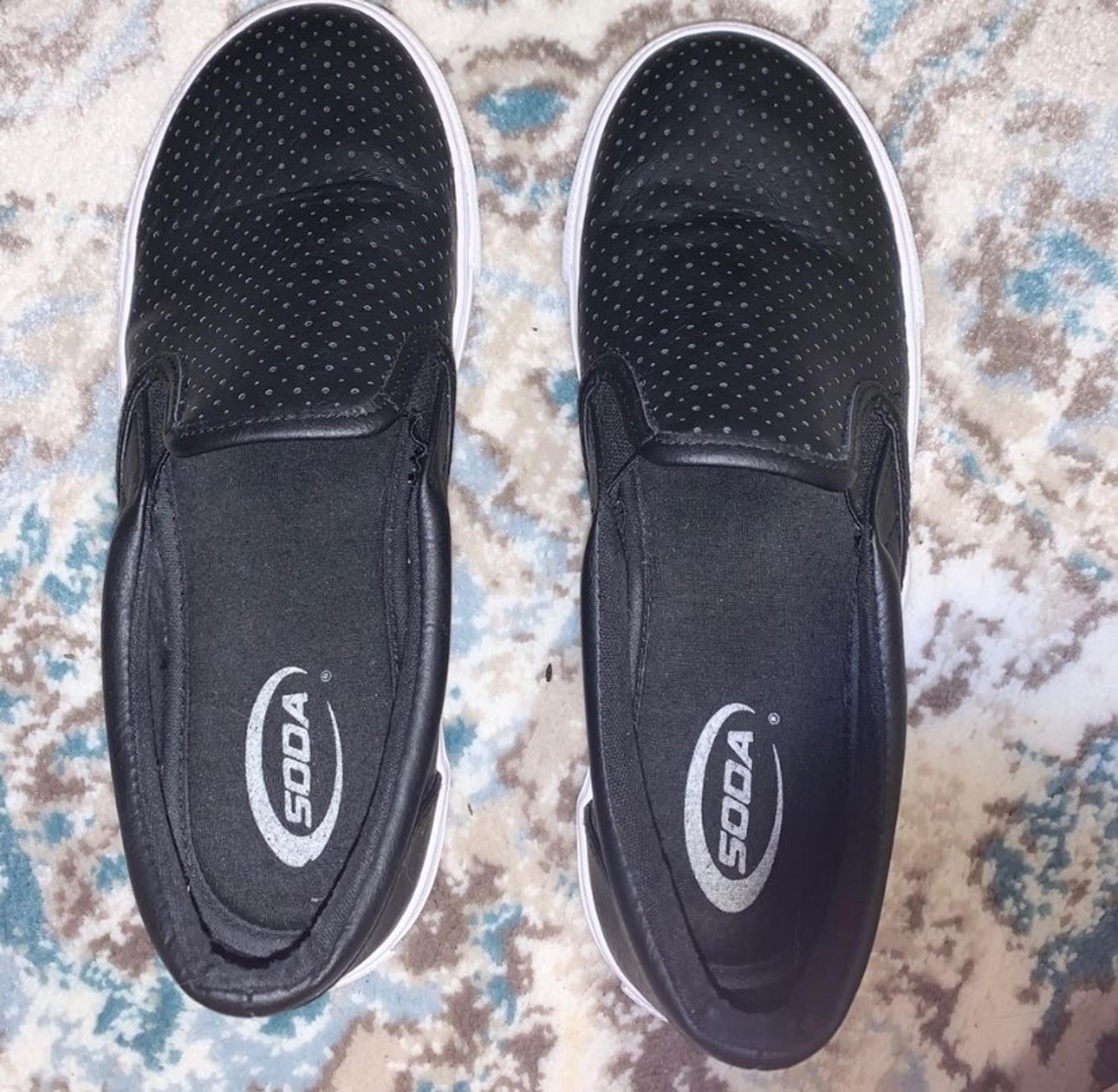 womens slip on shoes