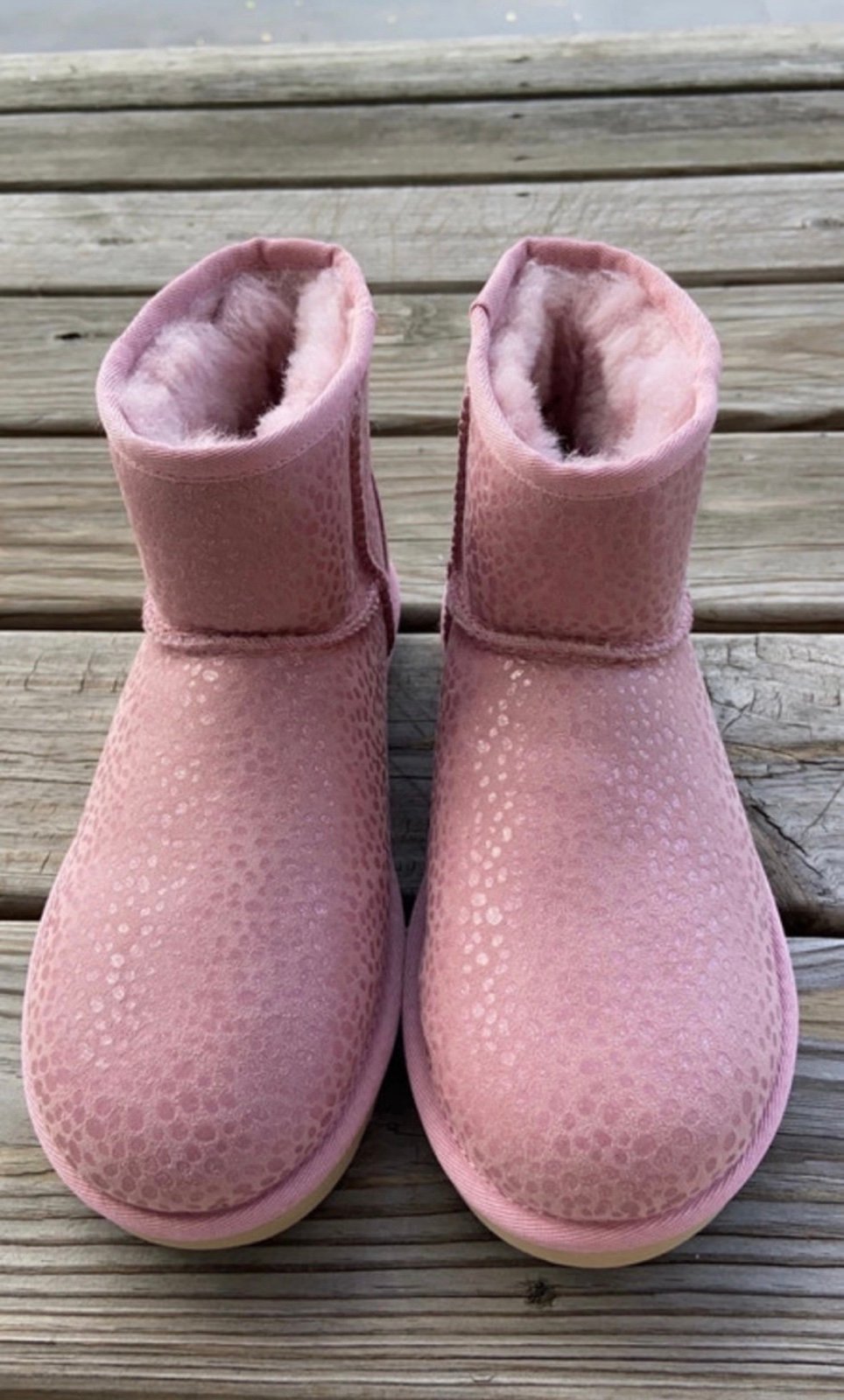 UGG Classic Pink Mini Sparkle Spots, size 8
