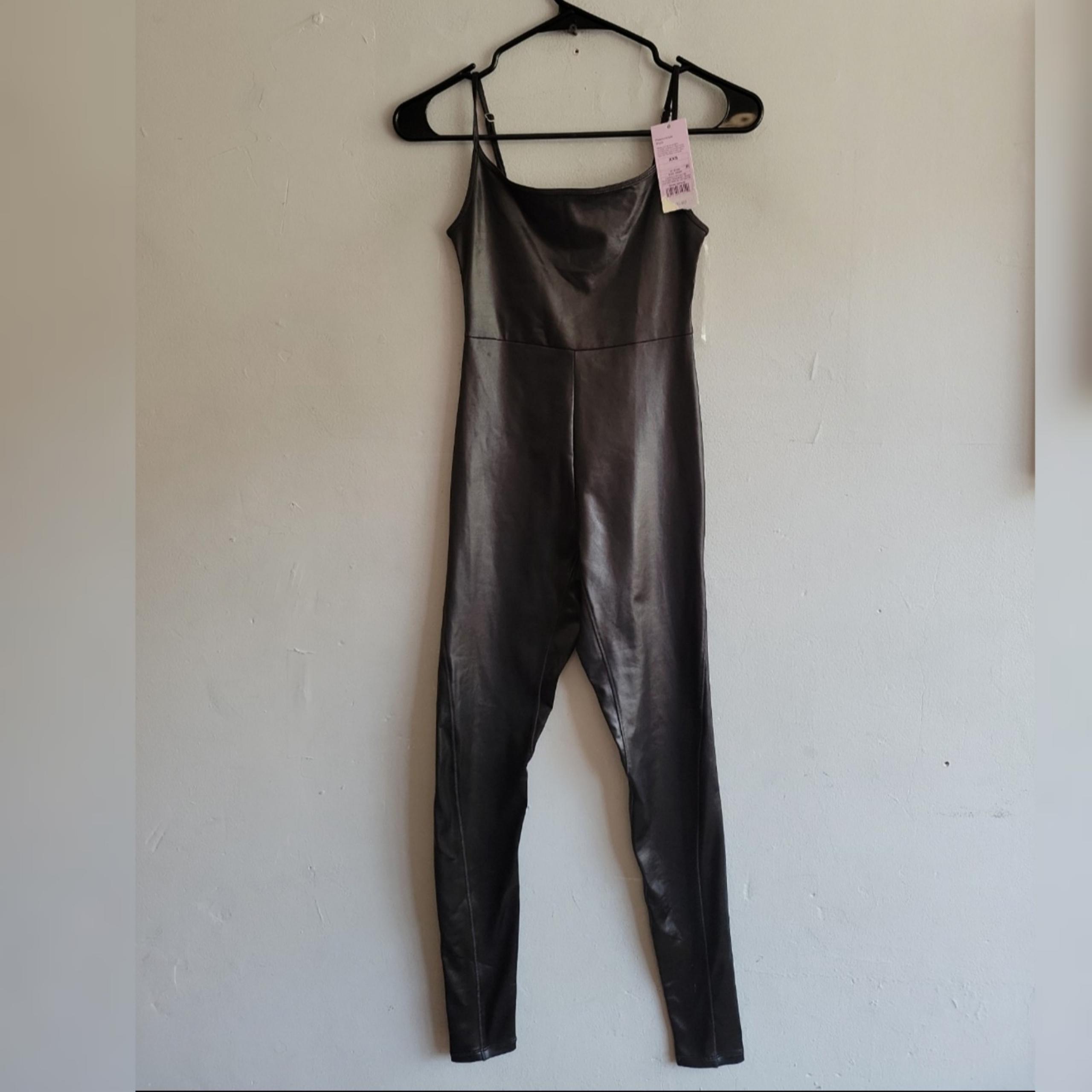NEW women's XXS 00 Wild Fable jumpsuit black tank top/pants latex-look shiny