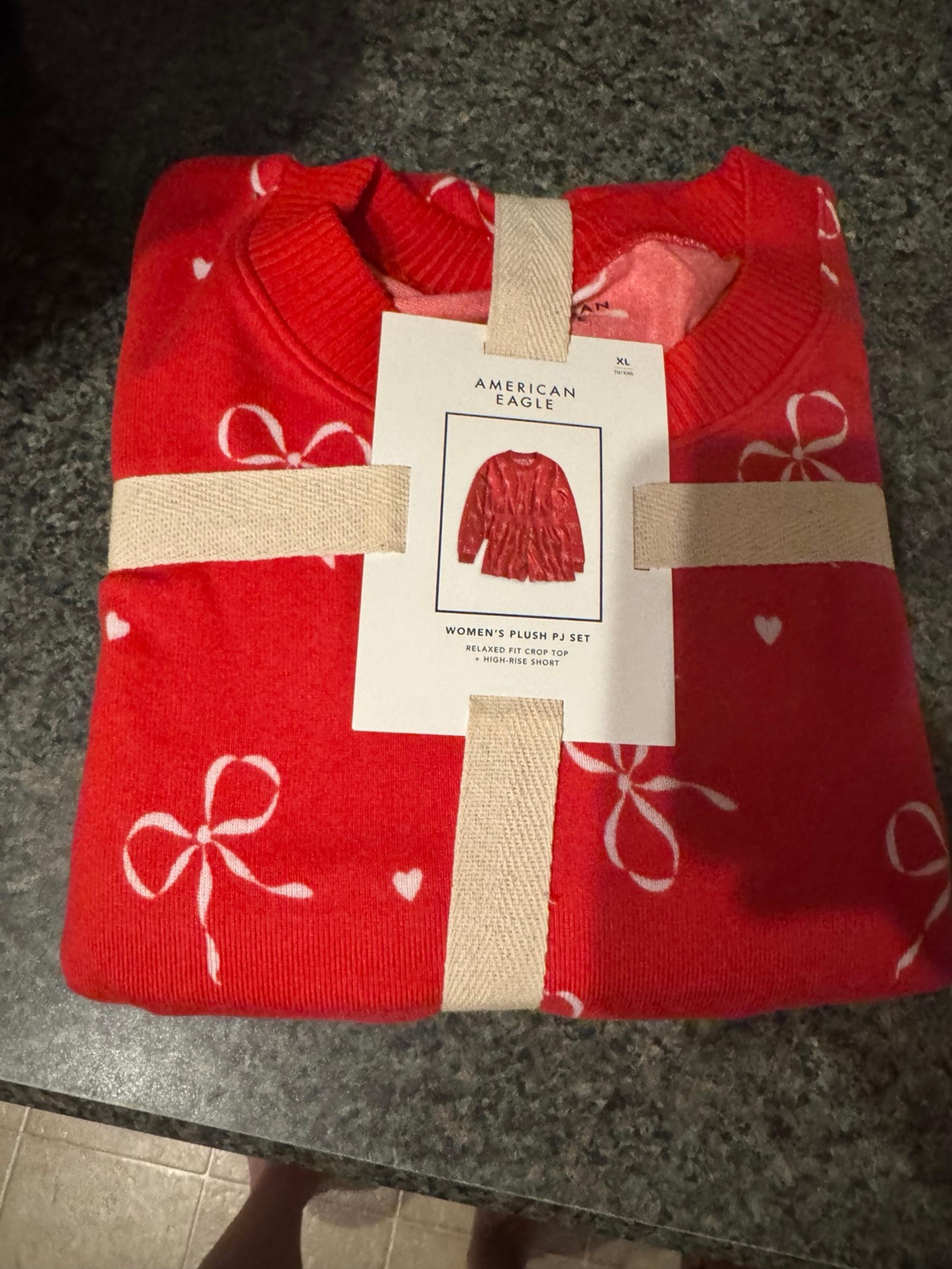 Viral red bow pj set American Eagle