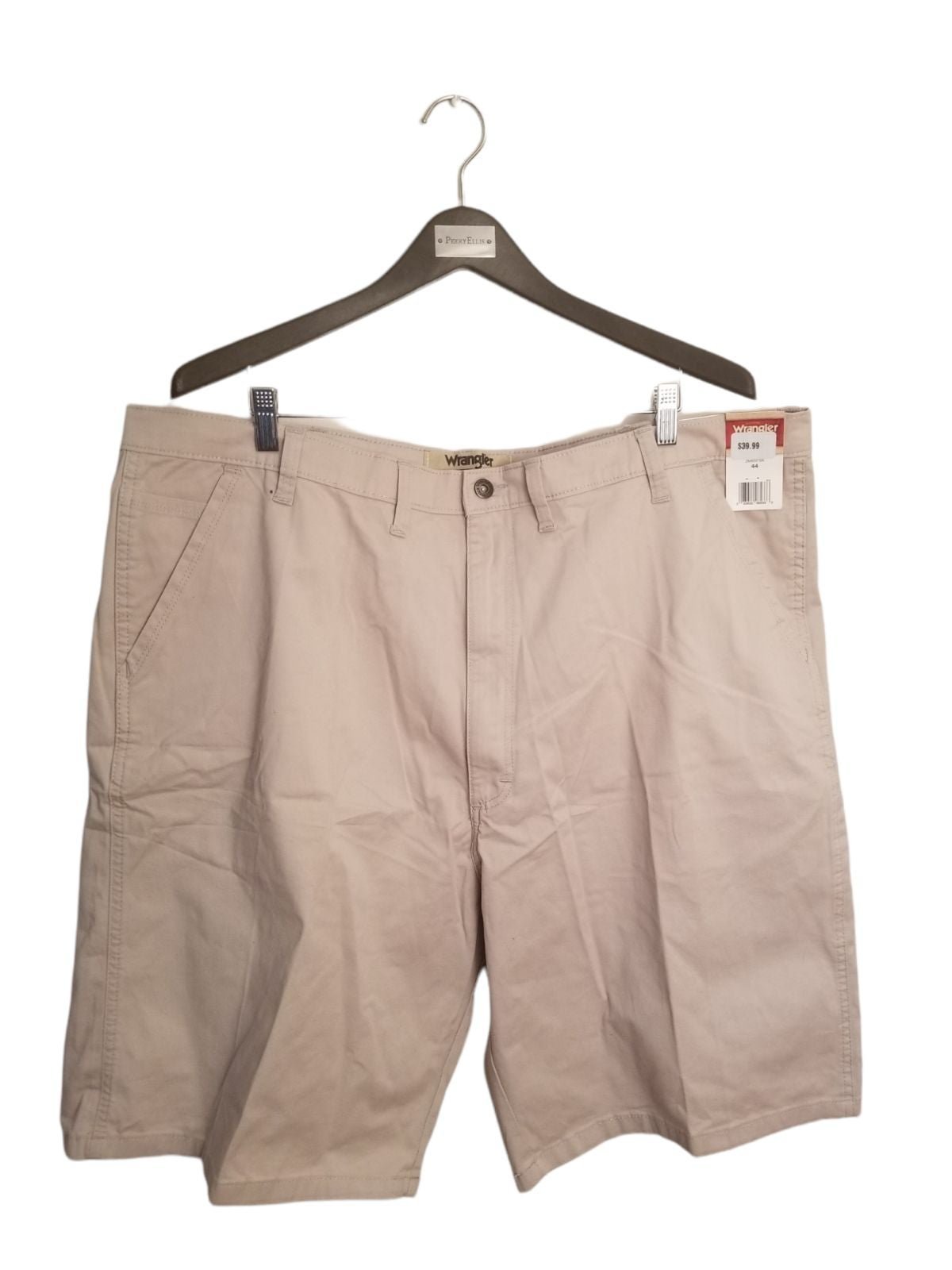 Wrangler Authentics Outdoor Men's Classic Relaxed Fit Cargo Shorts Beige. NWT.