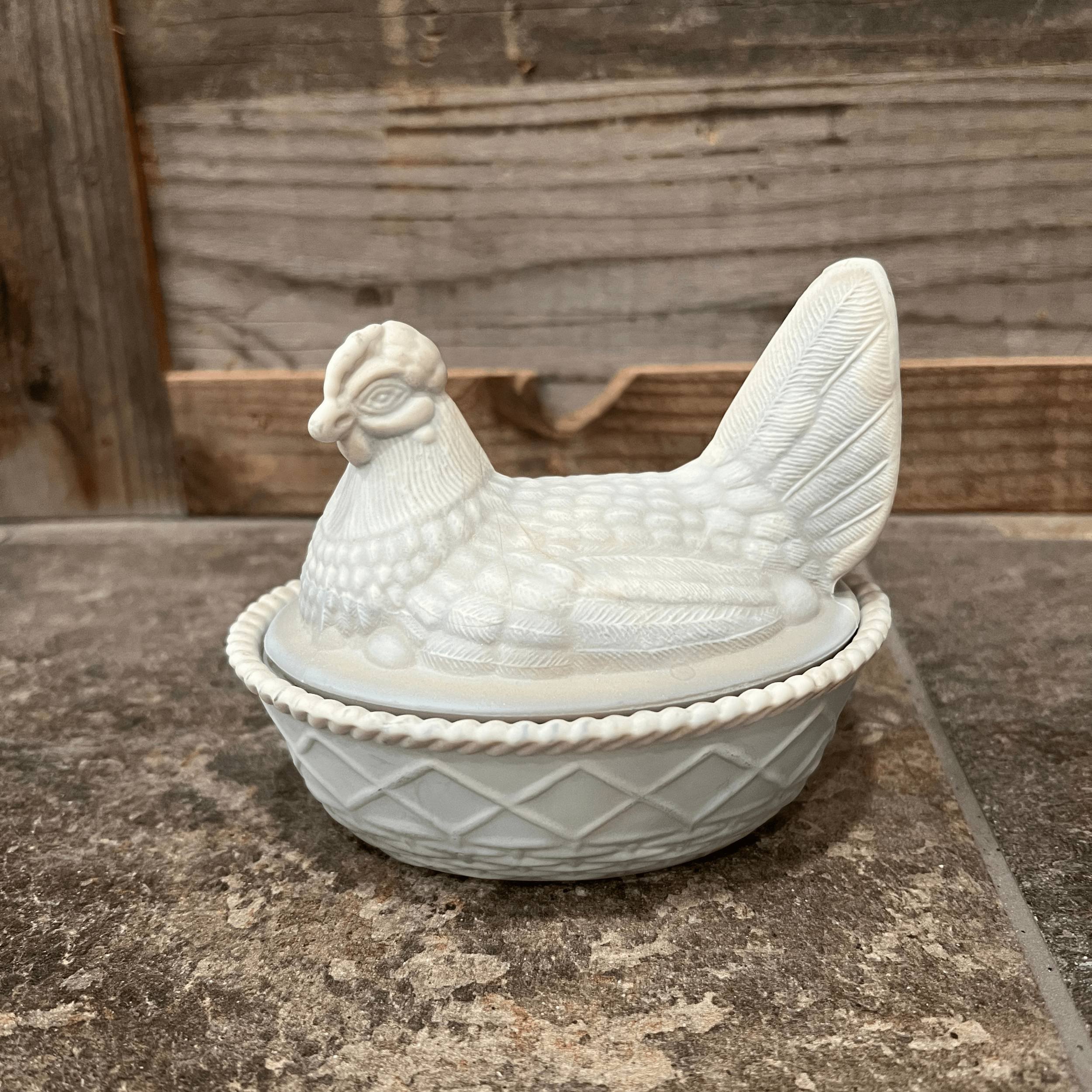 Mosser Glass Marble Satin Hen on Nest