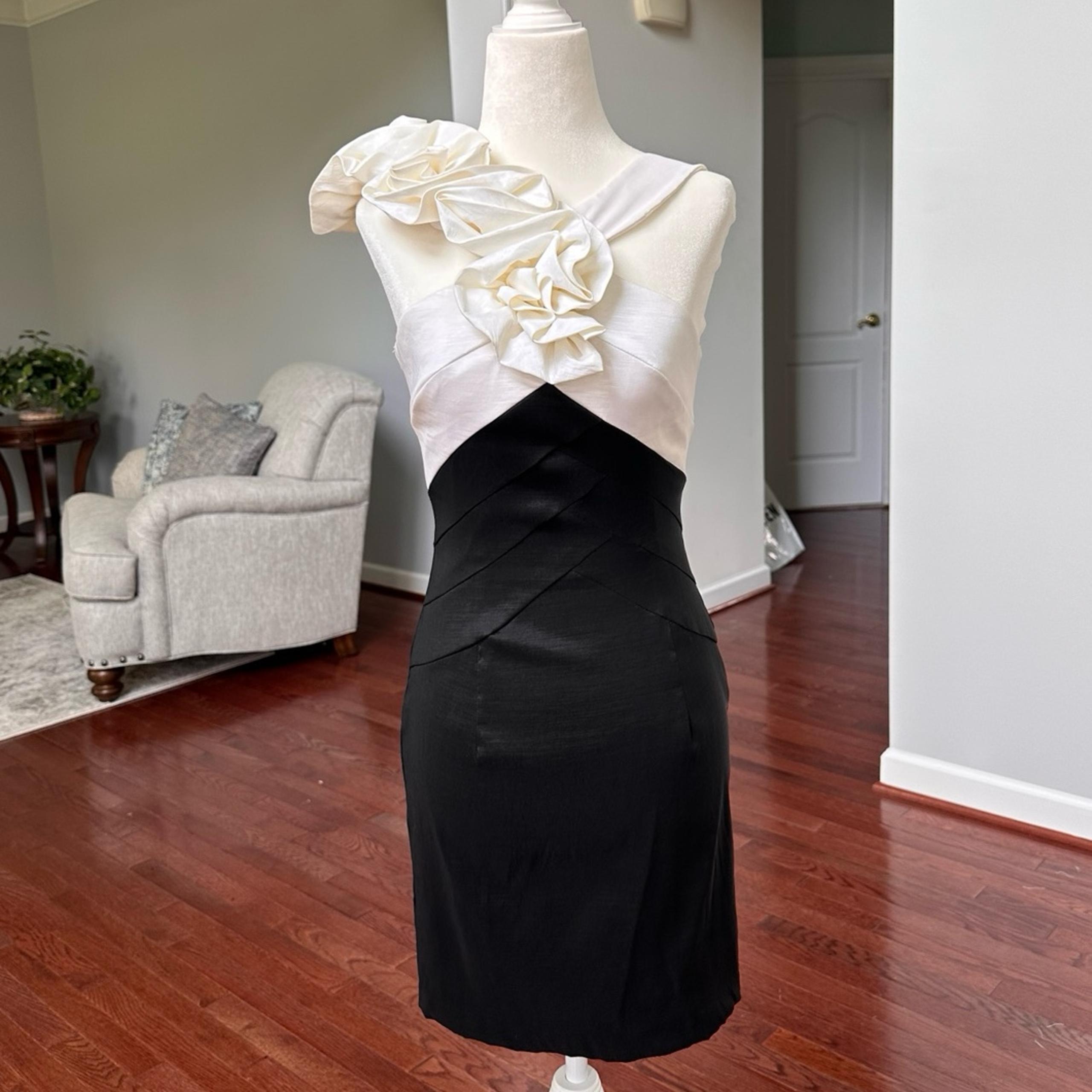 Y2K Vintage Jessica McClintock 3D Floral Bodycon Elegant Black White Dress