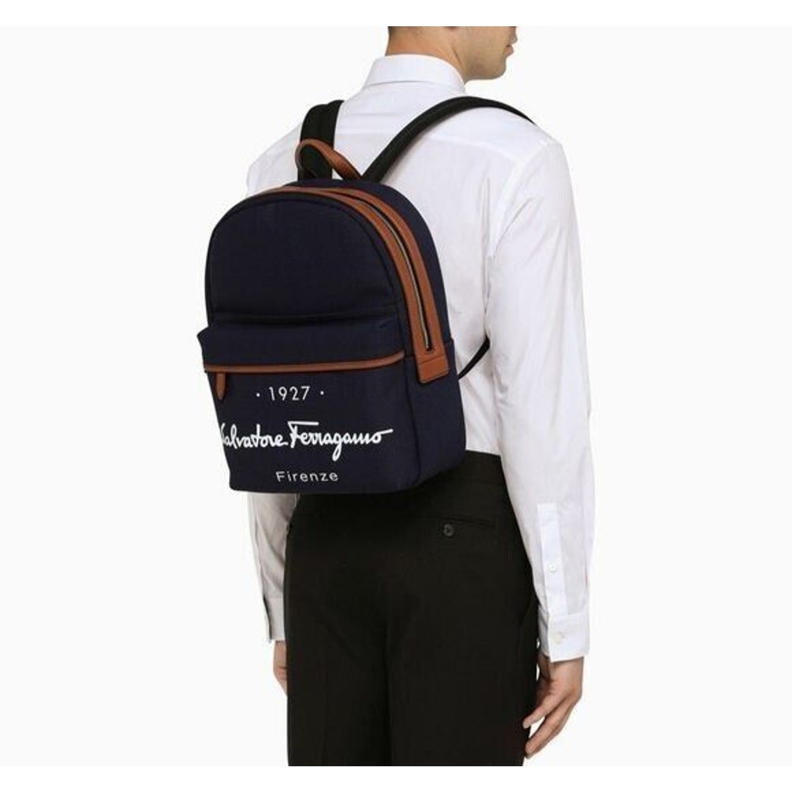 FERRAGAMO★素敵!NAVY DENIM CANVAS LEATHER TRIM BACKPACK 1690 FERRAGAMO NAVY DENIM CANVAS TAN LEATHER TRIM 1927