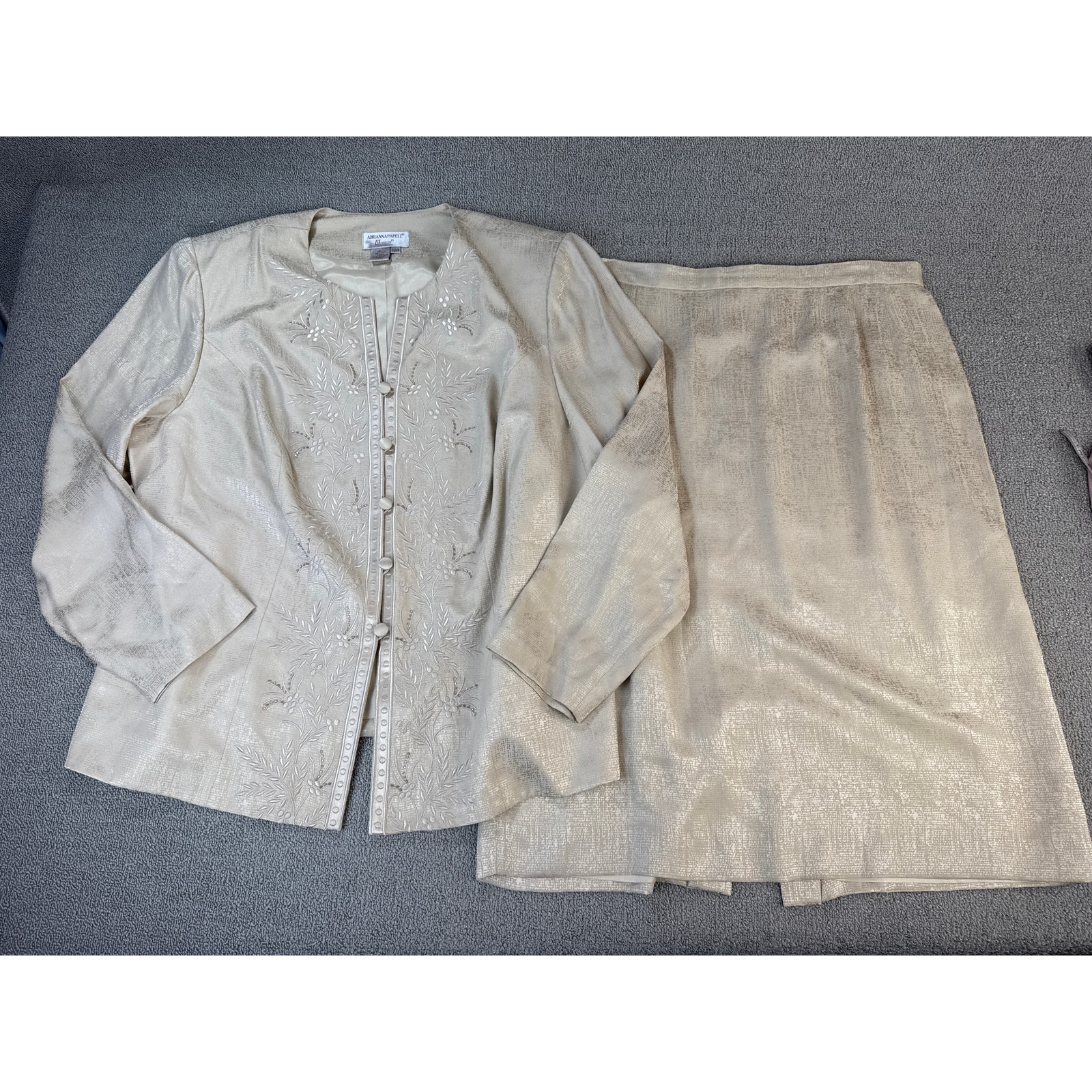 Adriana Papell Skirt Suit Set 100% Silk Knee Length Embroidered Beaded 20W