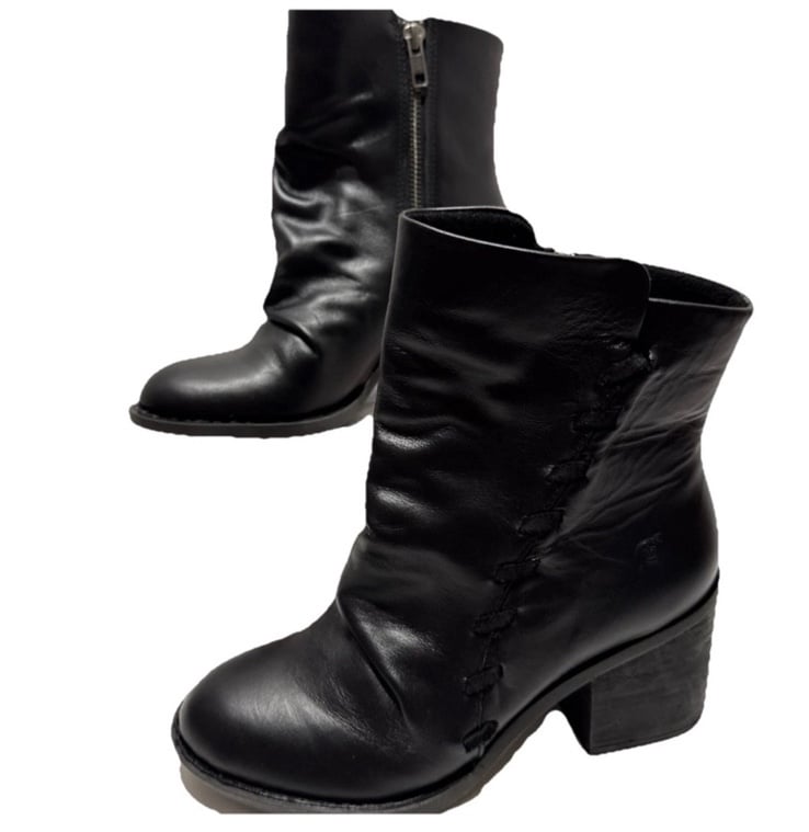 BORN Toni Black Leather Zip Boots Women 6.5 Whipstitch Soft Hand Finished Slouch