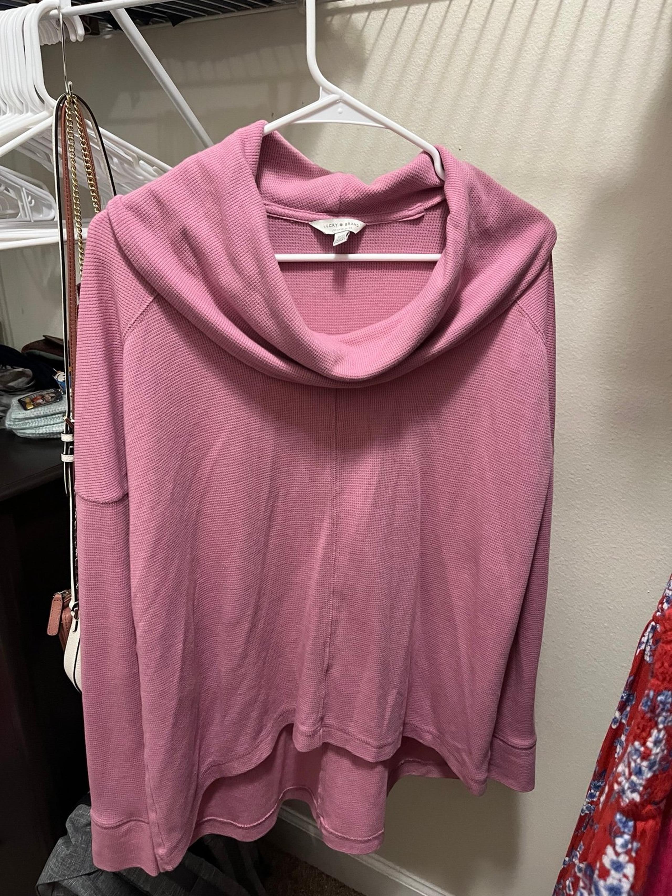 Lucky brand sweater size medium