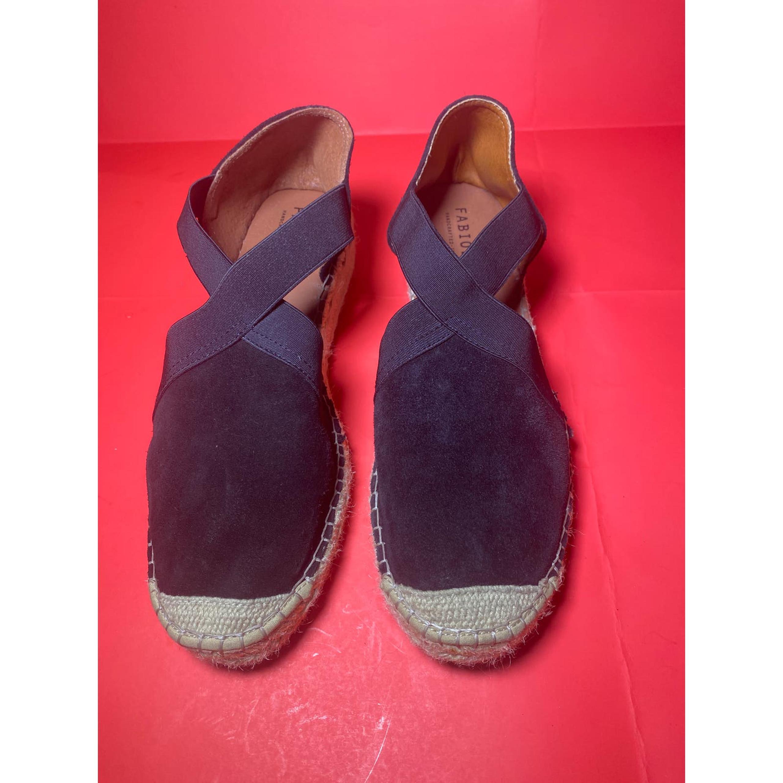 Fabiolas size 40  9-9.5 Black Suede Closed Toe Cross Espadrille Sandals SPAIN