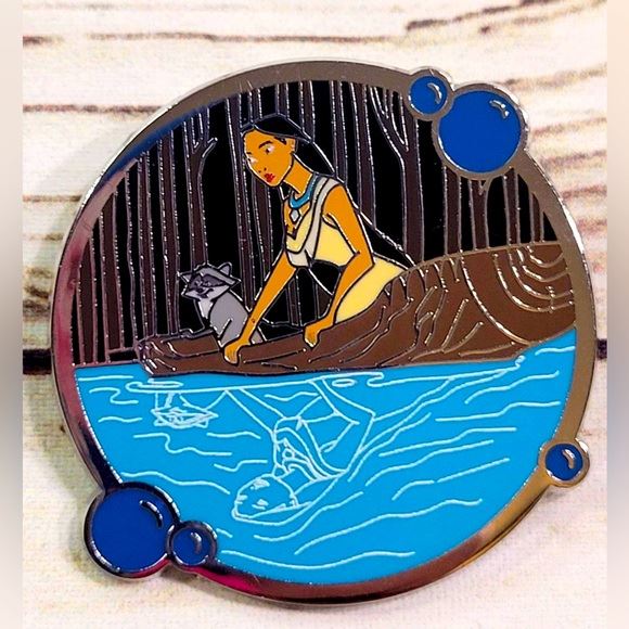 Disney pin Pocahontas and Meeko reflection